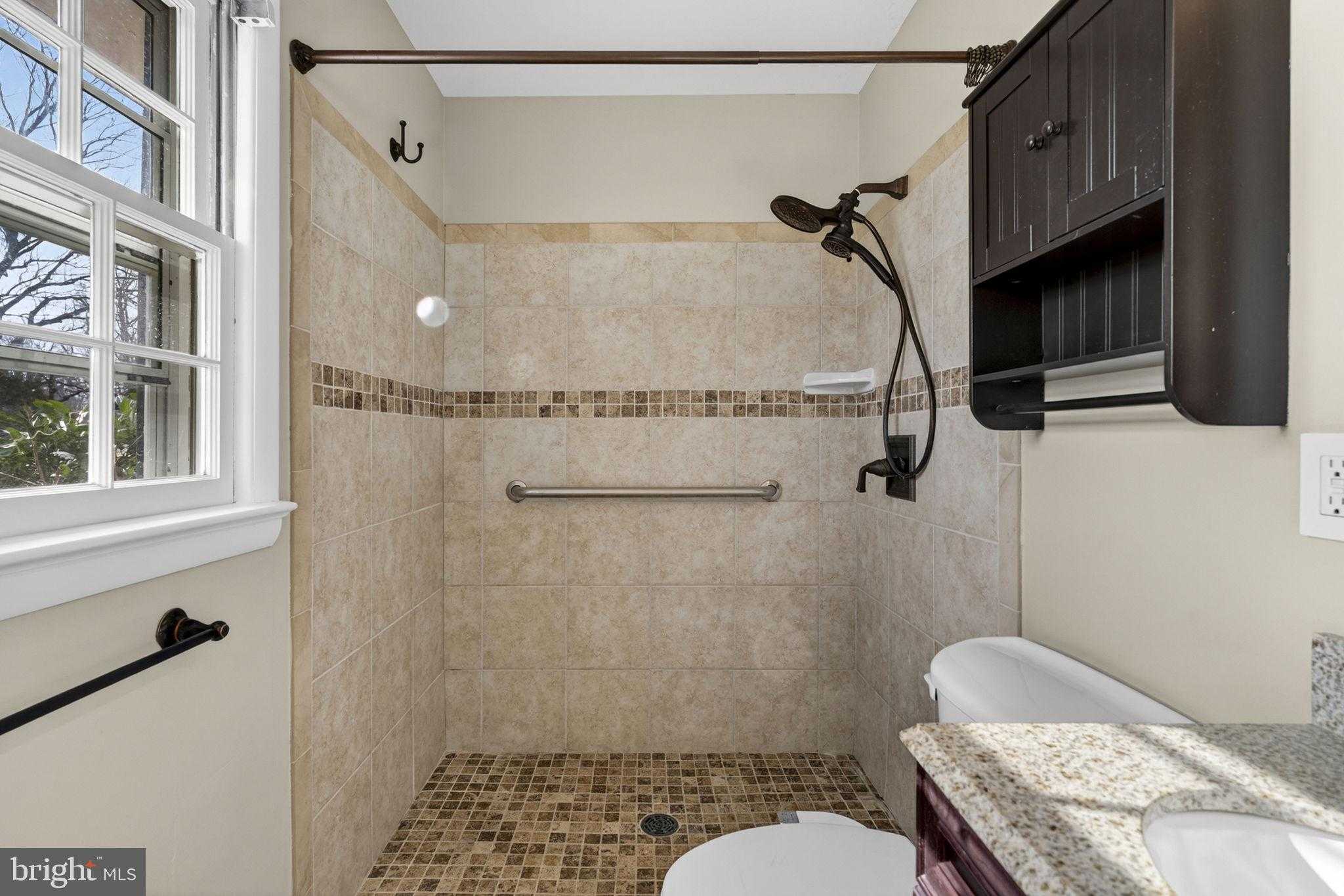 660 Foxcroft Rd photo 19