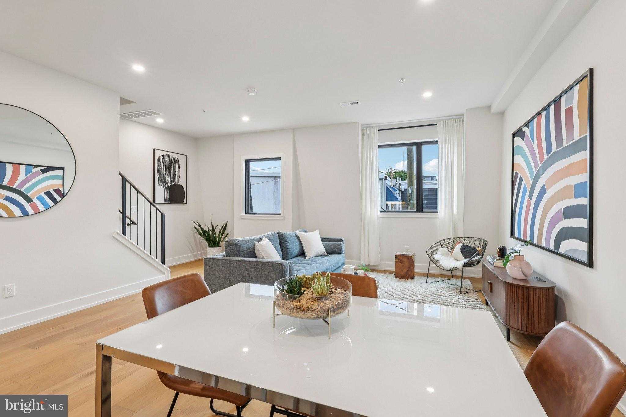 3409 W Lippincott St photo 7