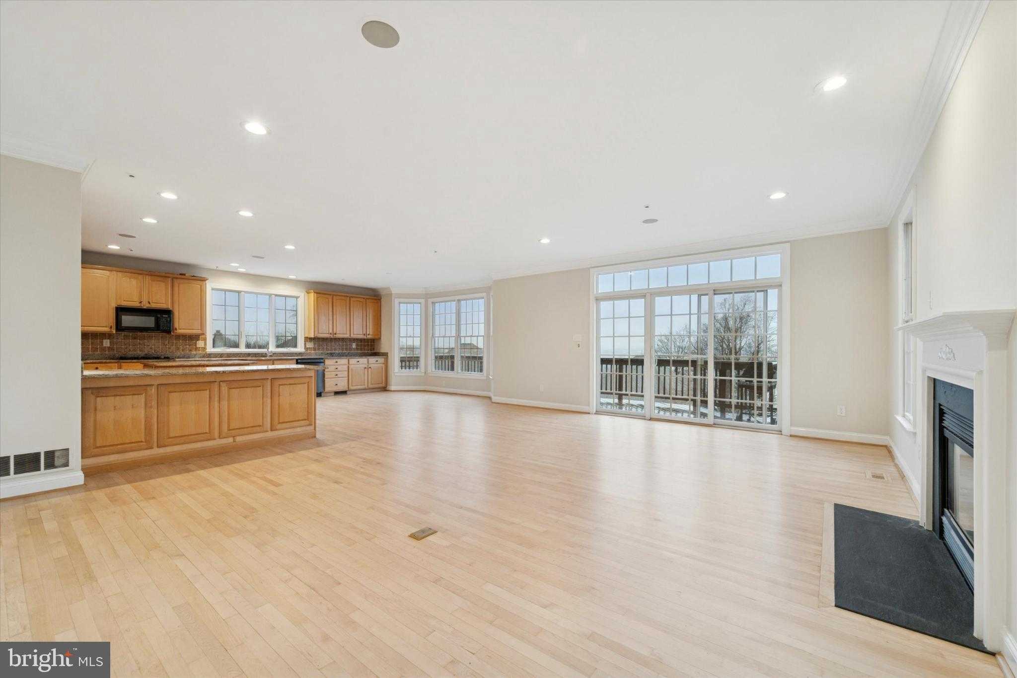 1119 Riverview Ln photo 6