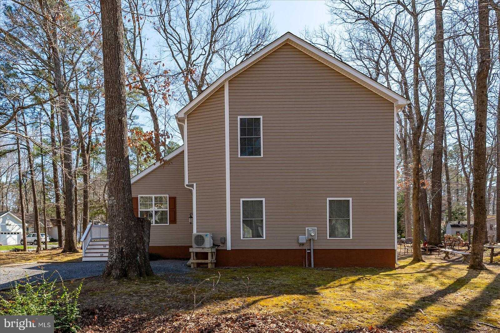 21 Abbott Pl photo 2