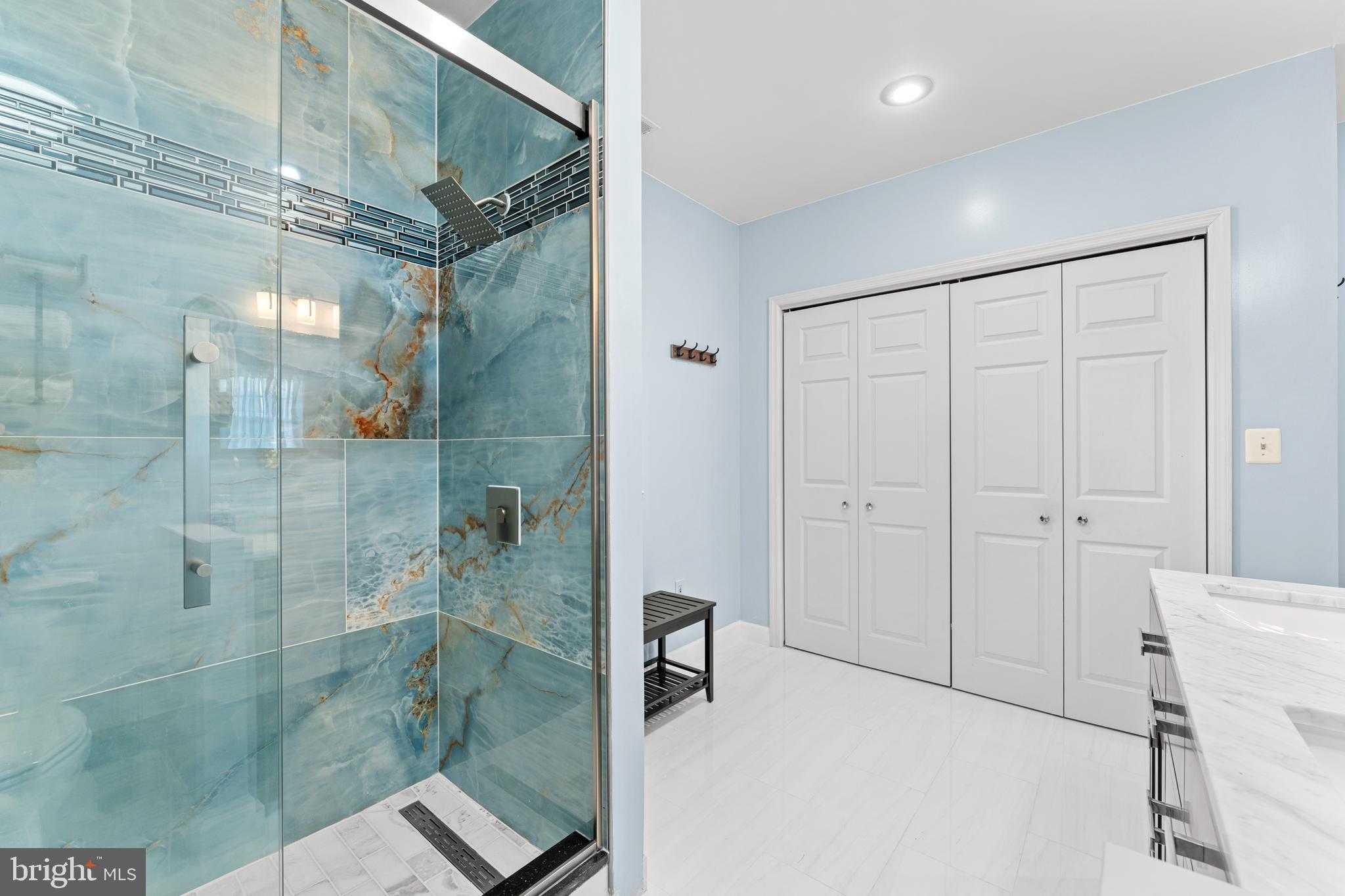 214 S Royal Ave photo 38