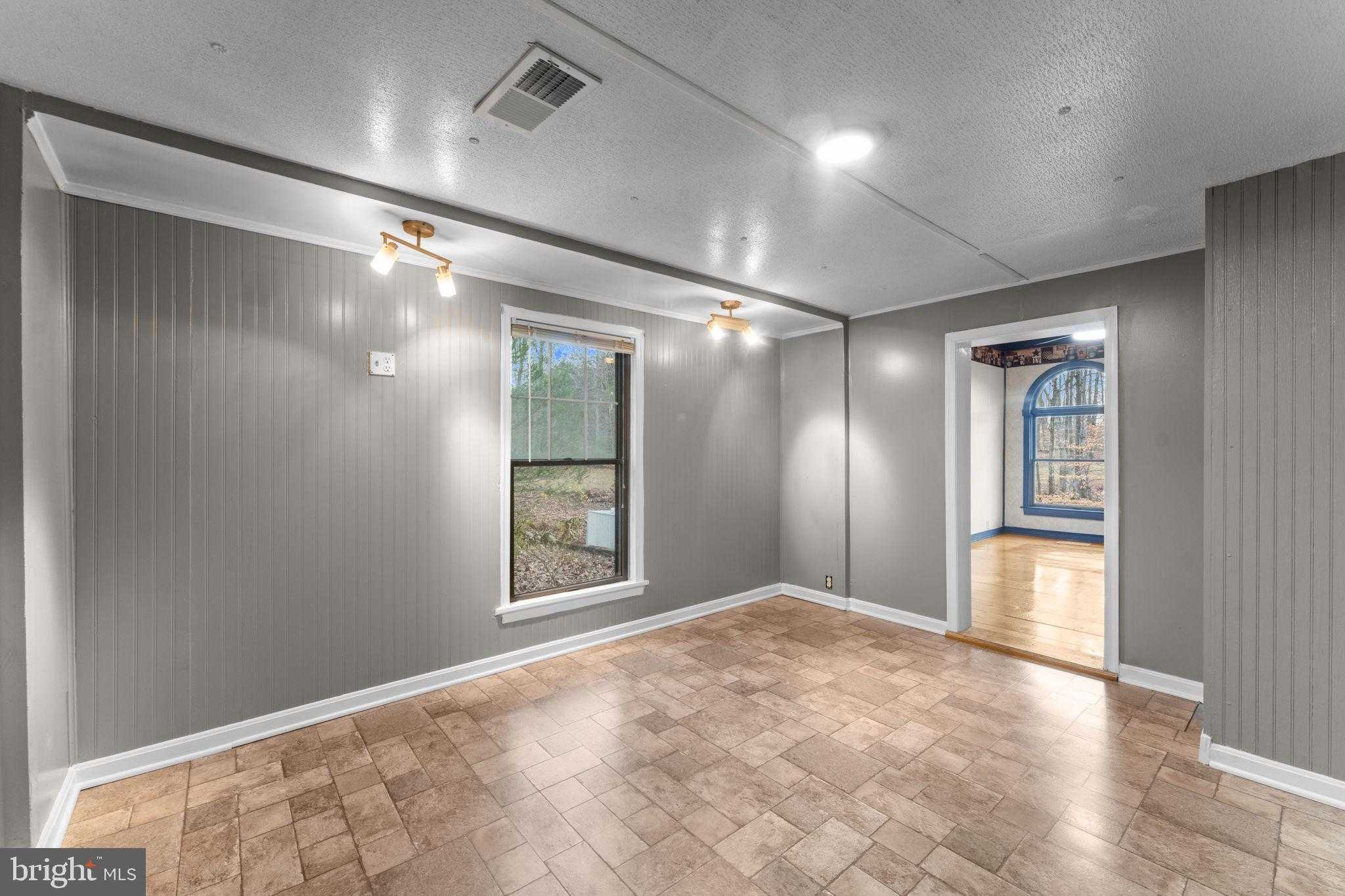 29082 Raccoon Ford Rd photo 26