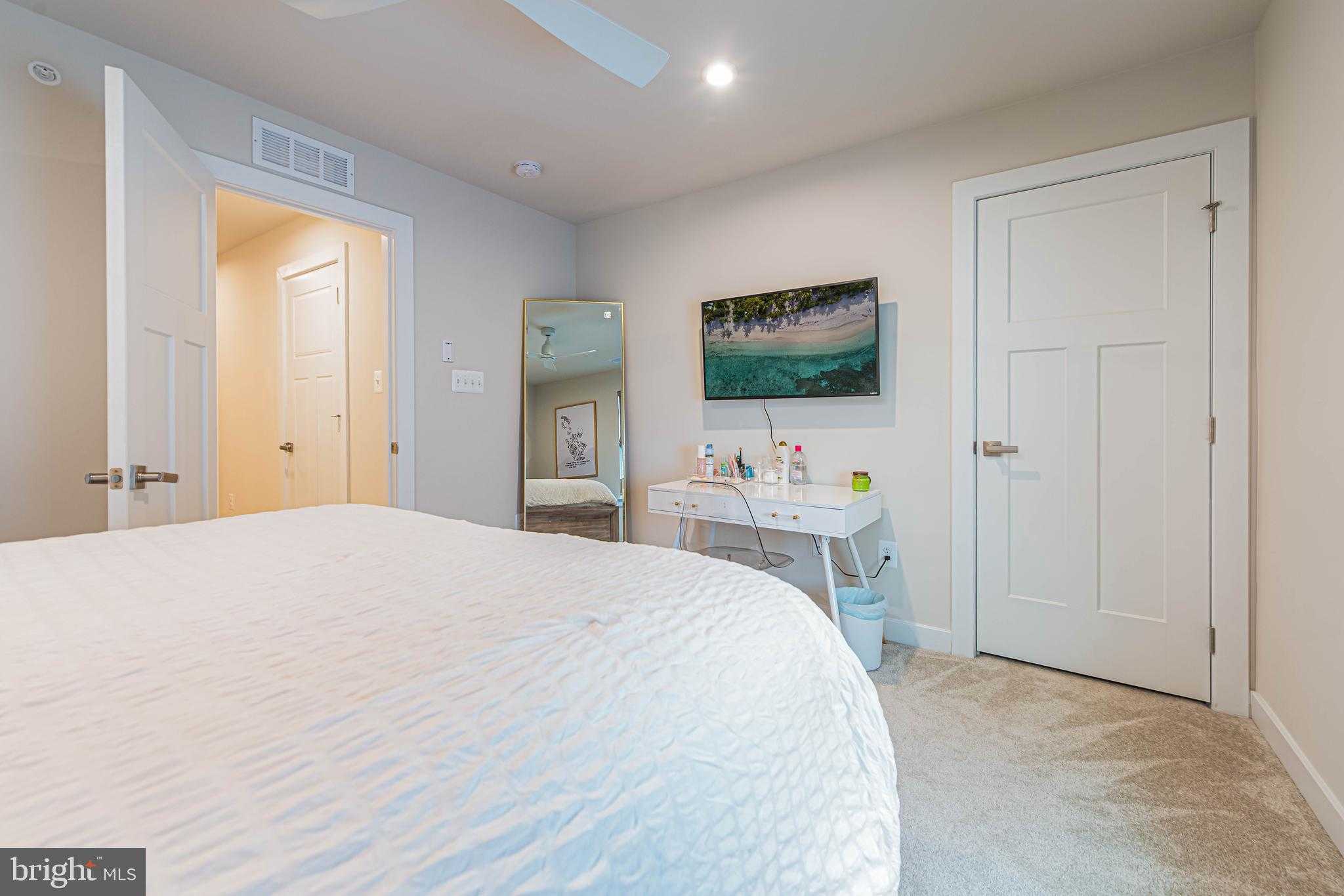 12115 Snug Harbor Rd photo 32