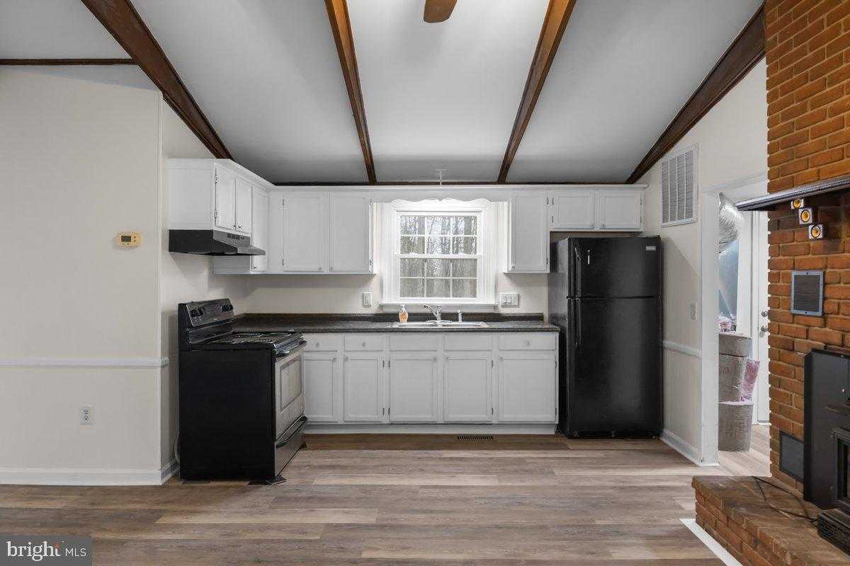 111 Genesee Trl photo 9