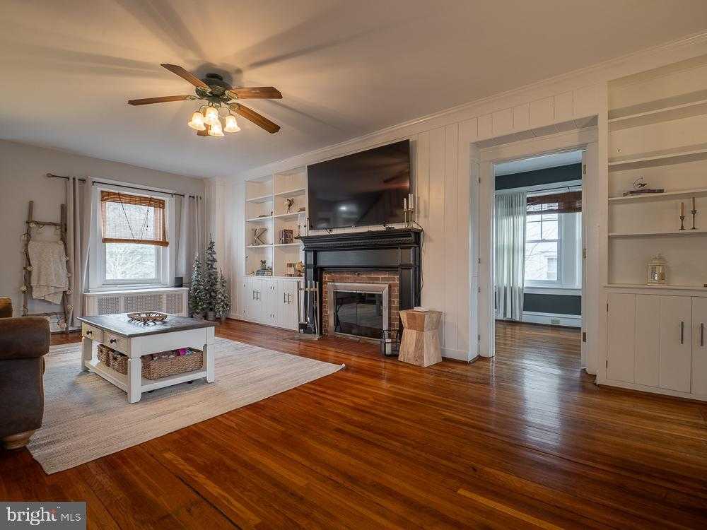 16 W 35th St photo 5