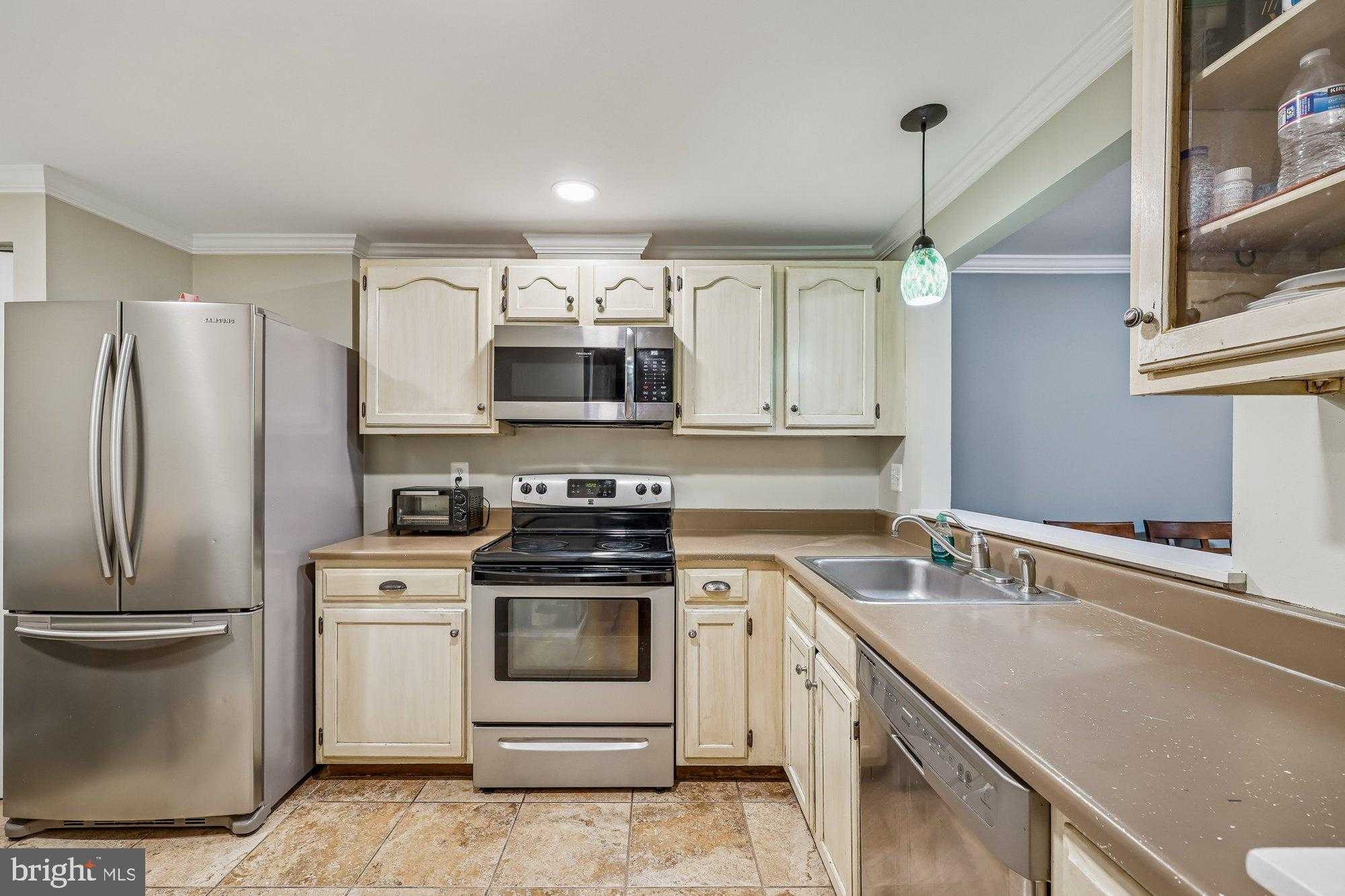 19822 Larentia Dr photo 8