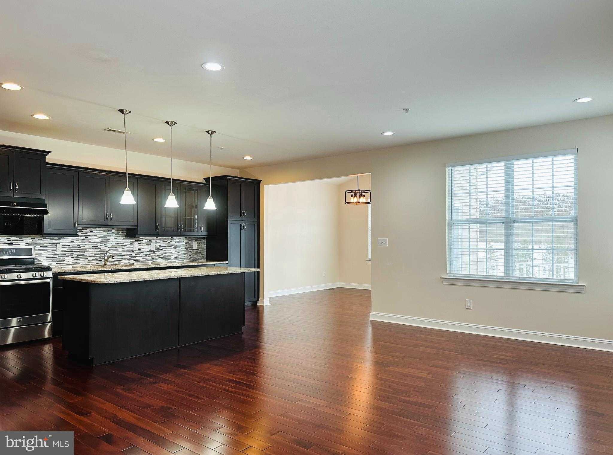 323 W Boulder Dr photo 10