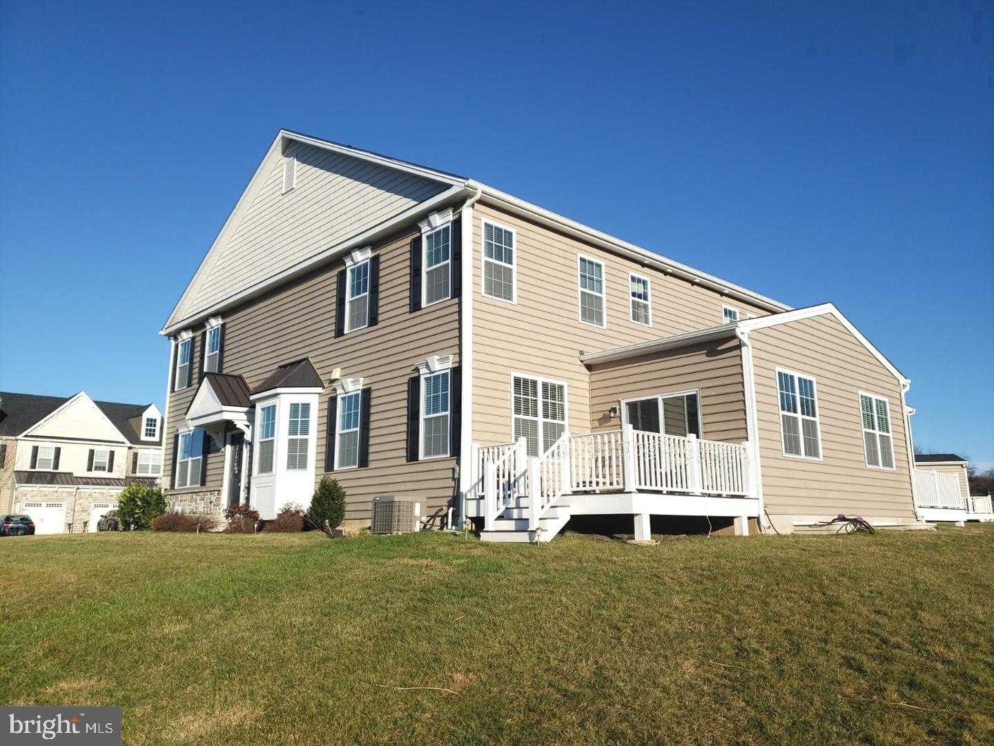 323 W Boulder Dr photo 2