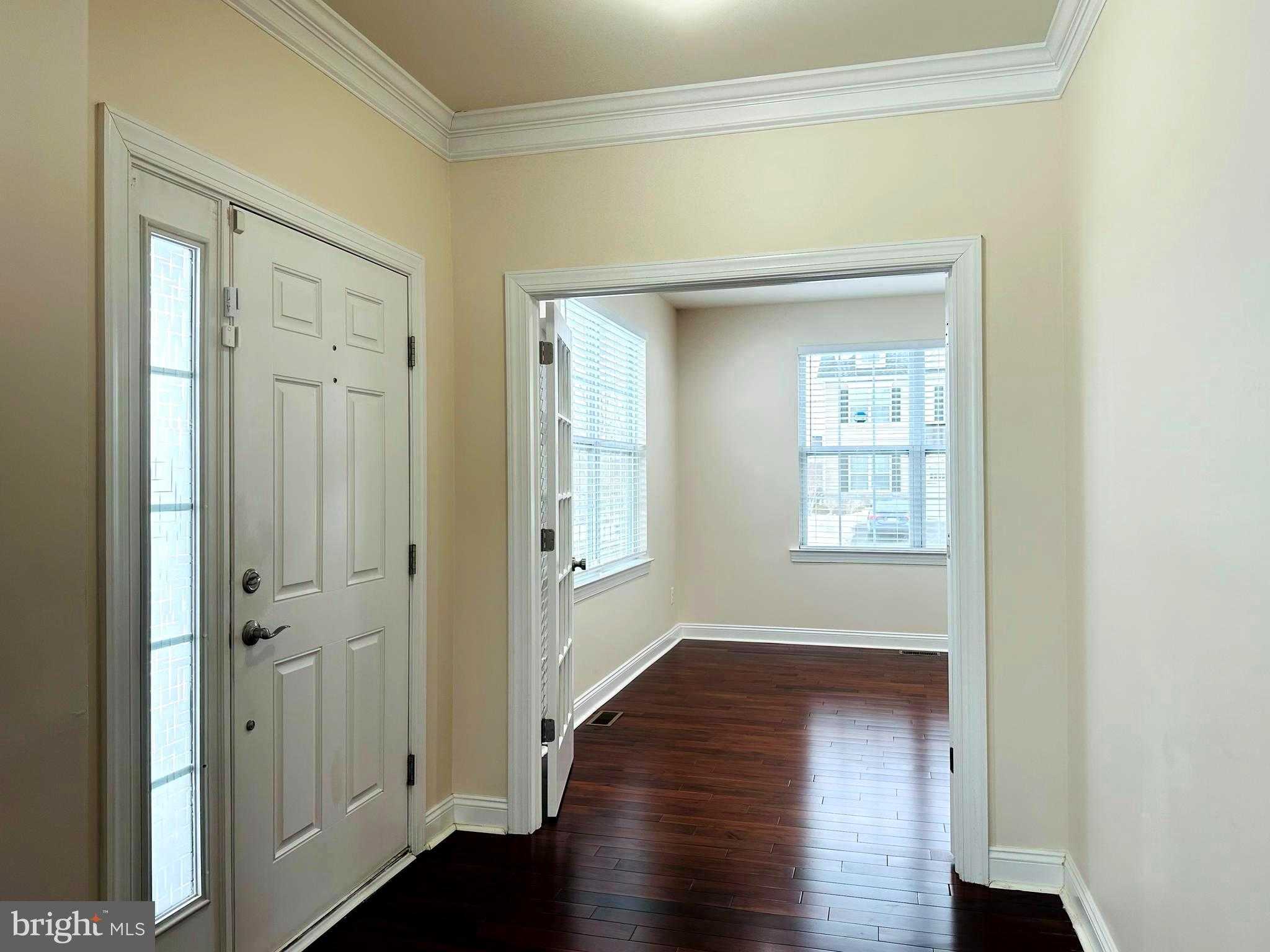 323 W Boulder Dr photo 3