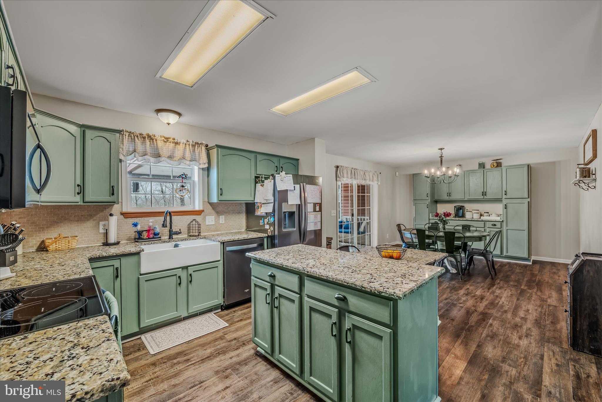 242 Driftwood Dr photo 13