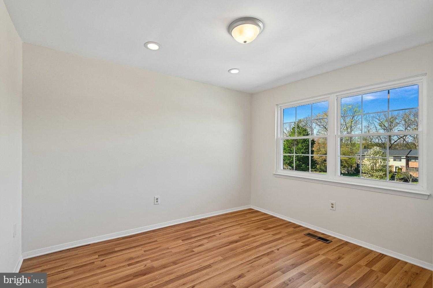 7 Drawbridge CT photo 37