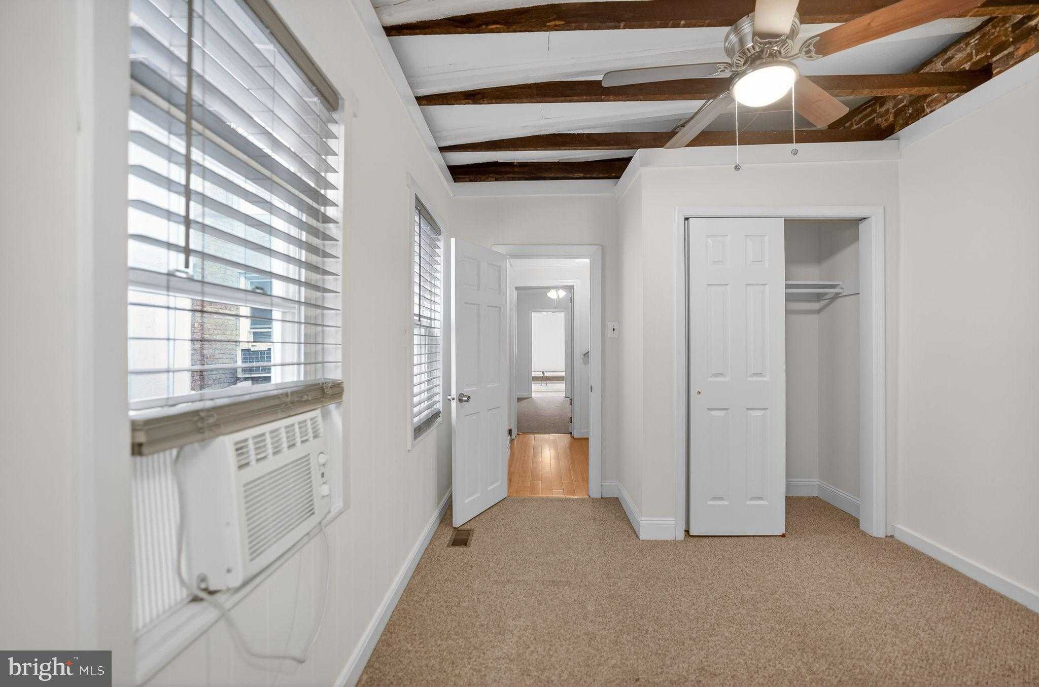 2222 Cambridge St photo 19