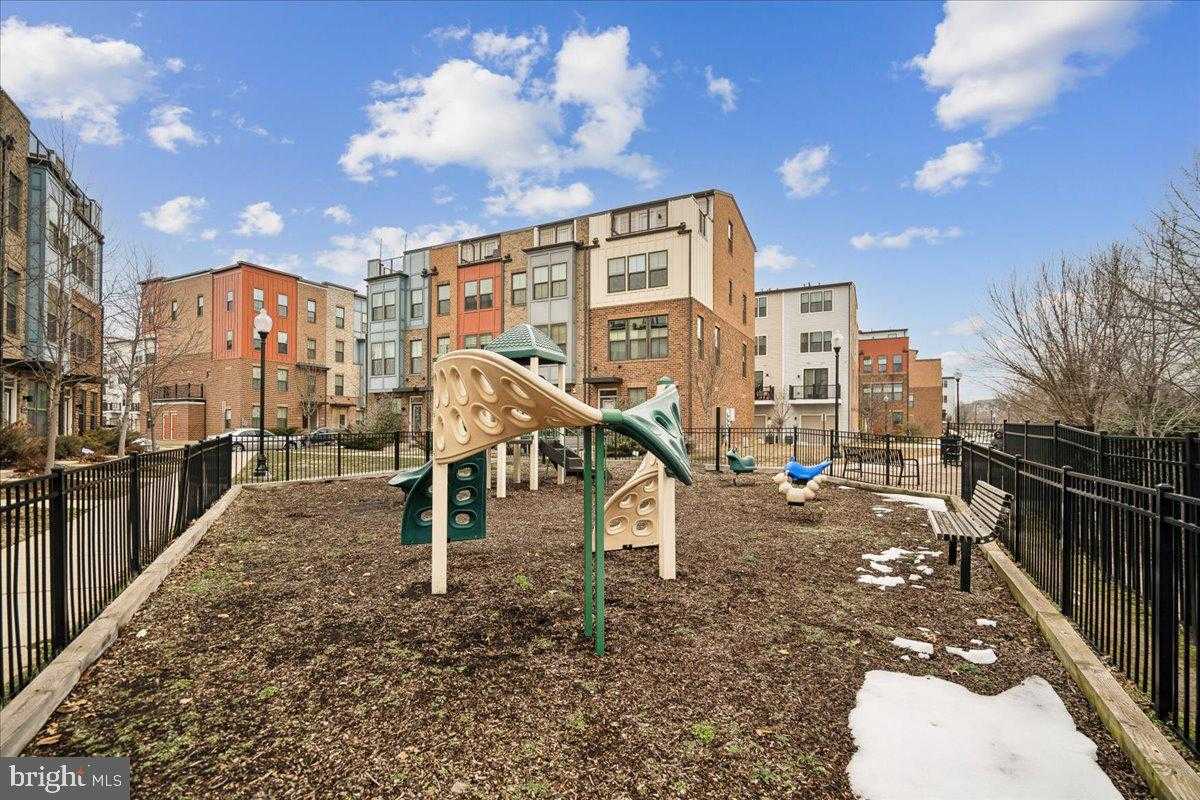 6201 Chronicle St photo 59