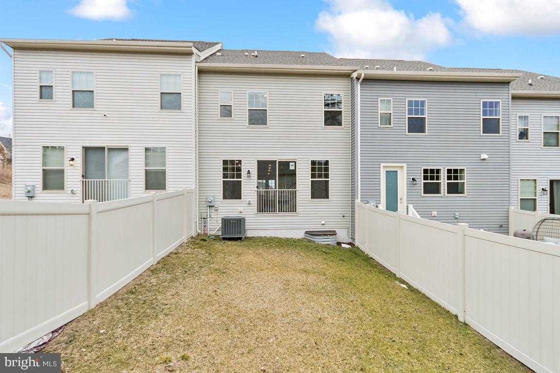 152 Shaded Valley CT photo 14