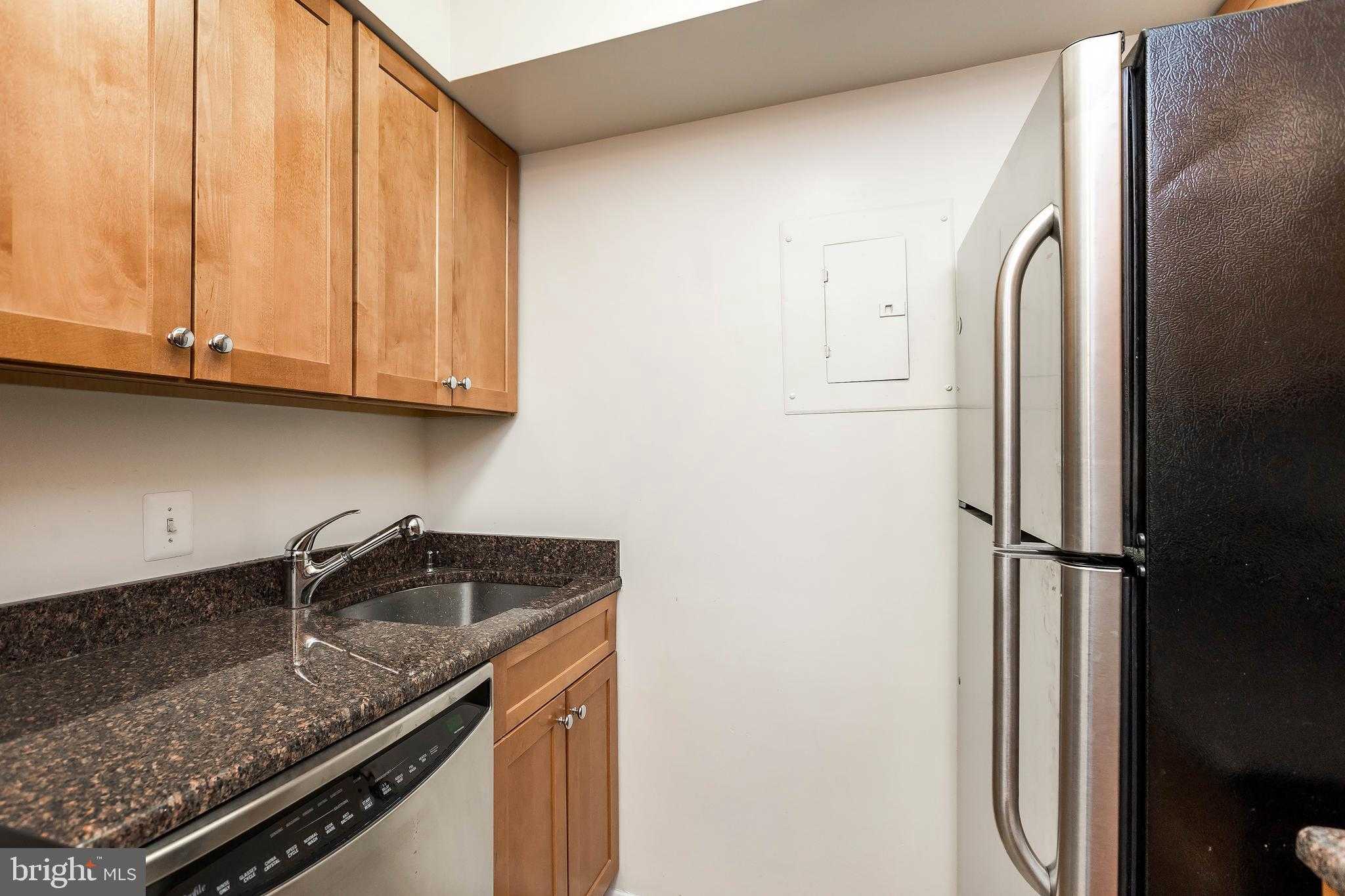 4801 Fairmont Ave Apt 713 photo 10