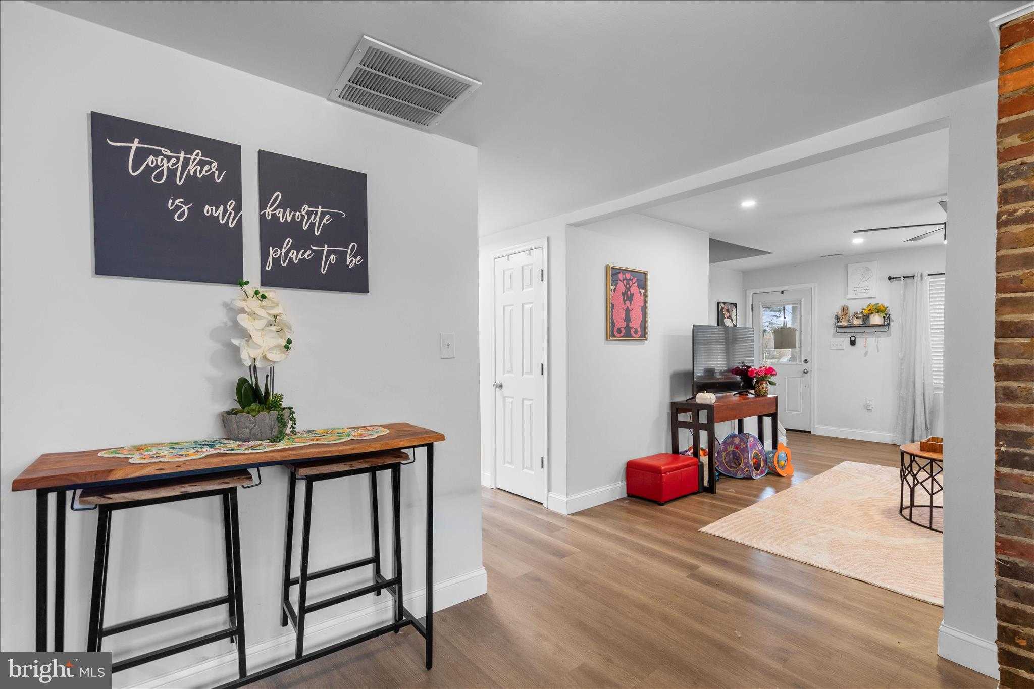 355 Carey Ave photo 13