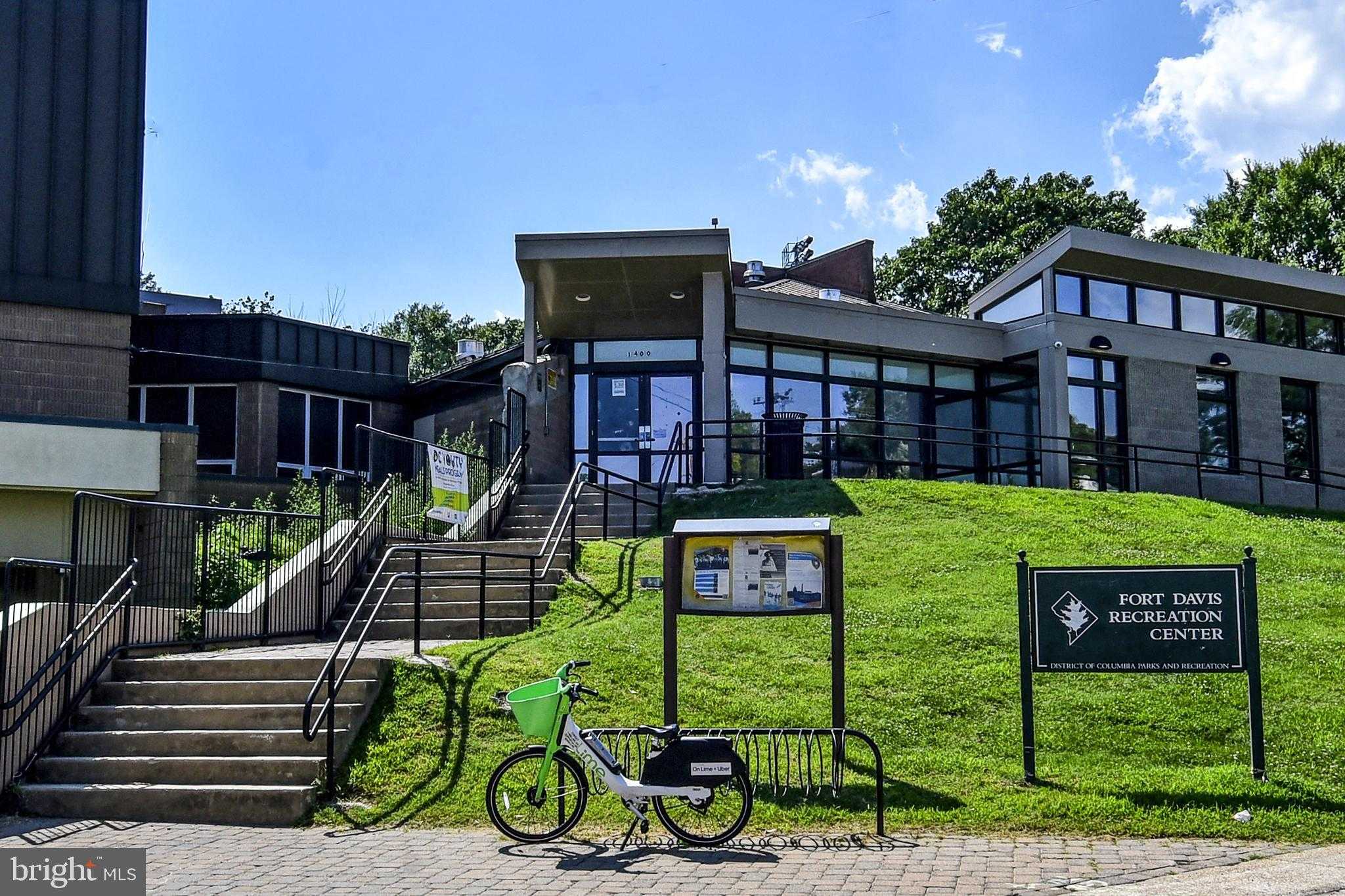 1714 33rd Pl SE photo 111