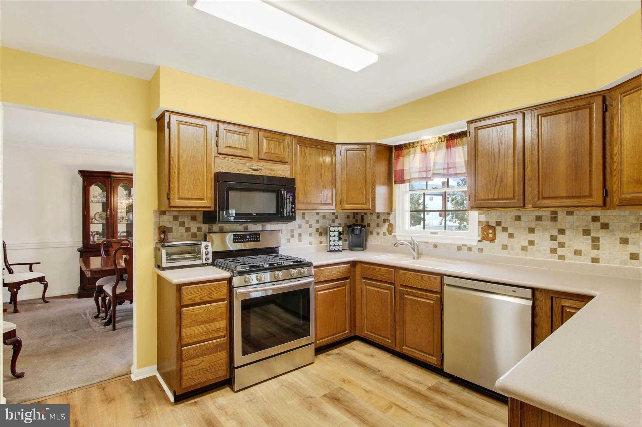 344 Foxleigh Dr photo 9