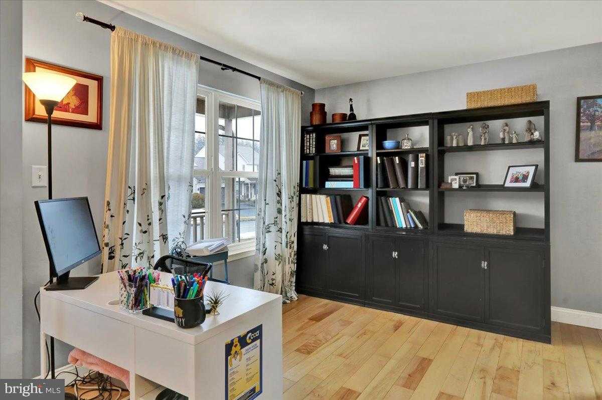 2508 John Henry Dr photo 10