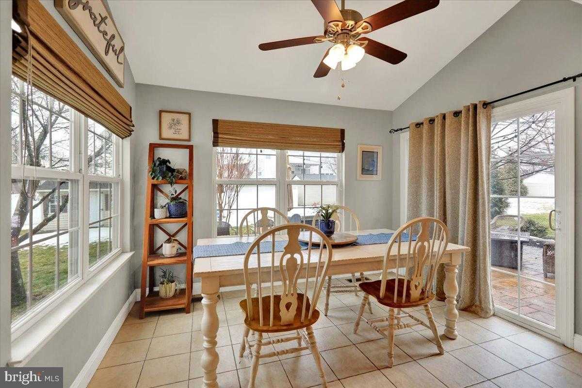 2508 John Henry Dr photo 9