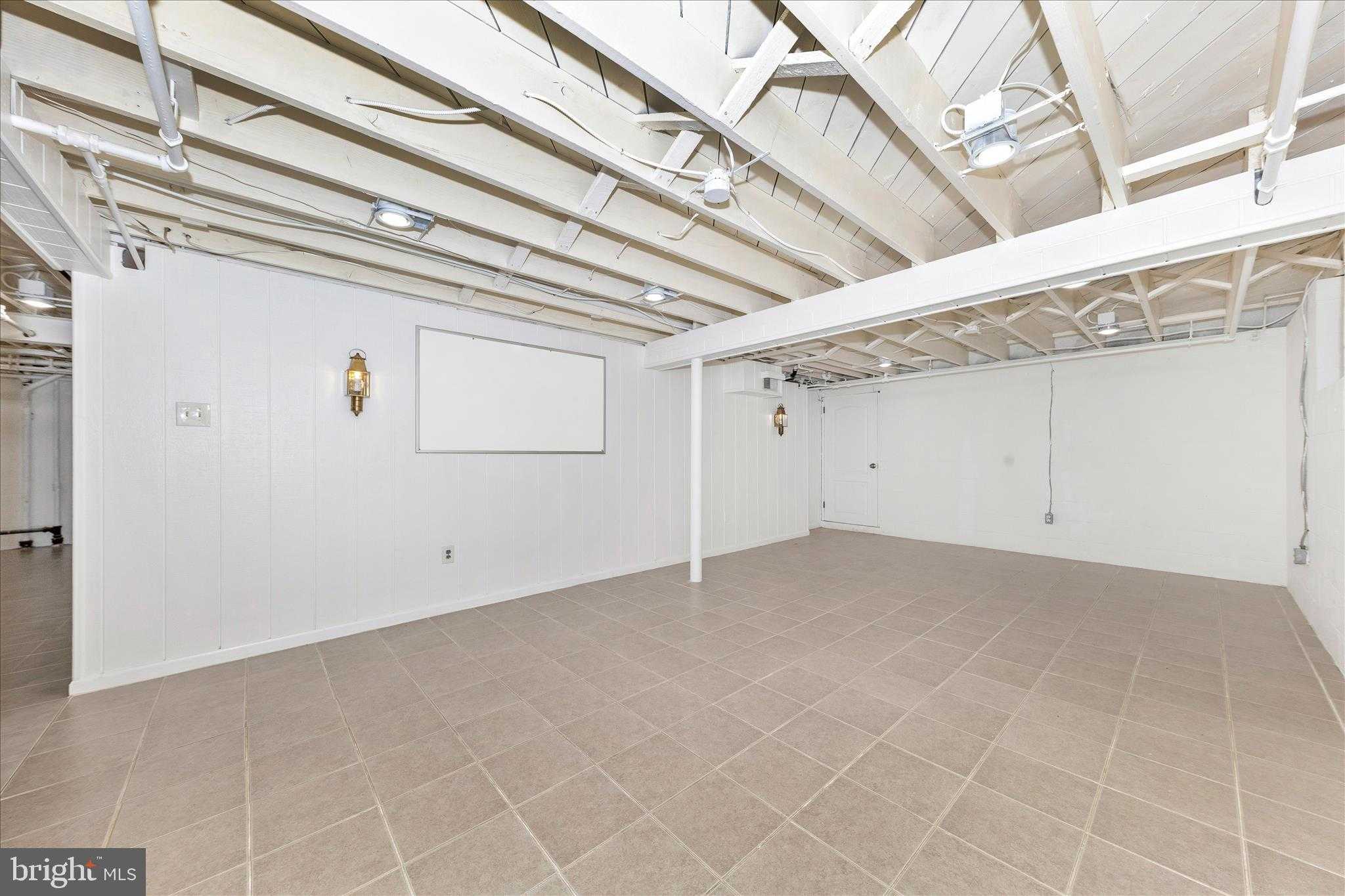 9504 Veirs Dr photo 47