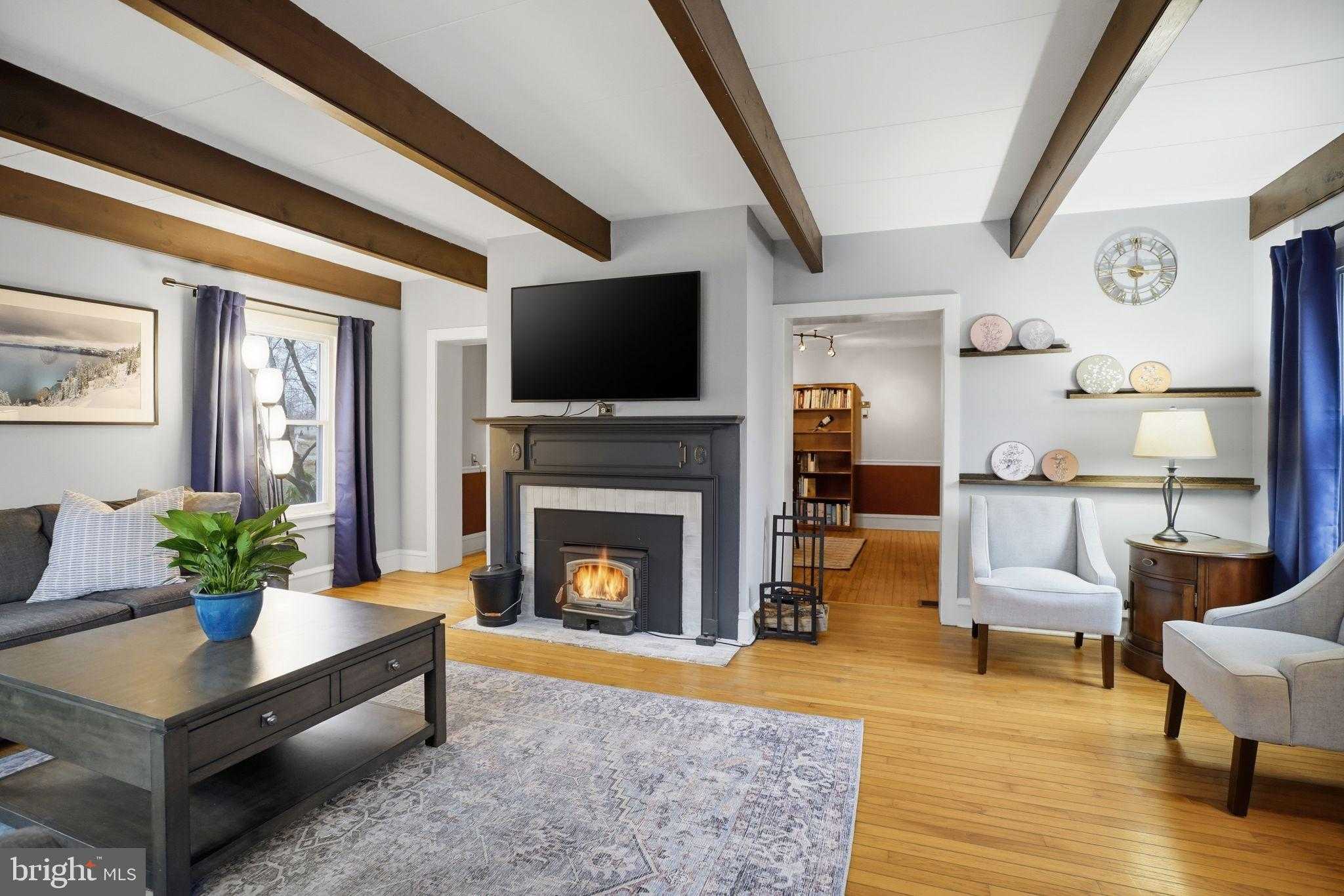 330 Fairhill Rd photo 7