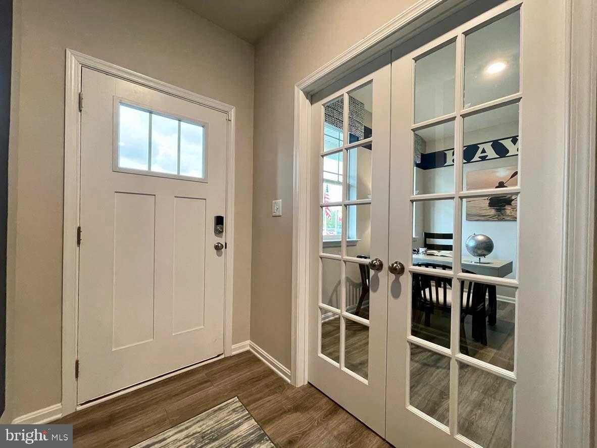 29881 Londyn Ln photo 3