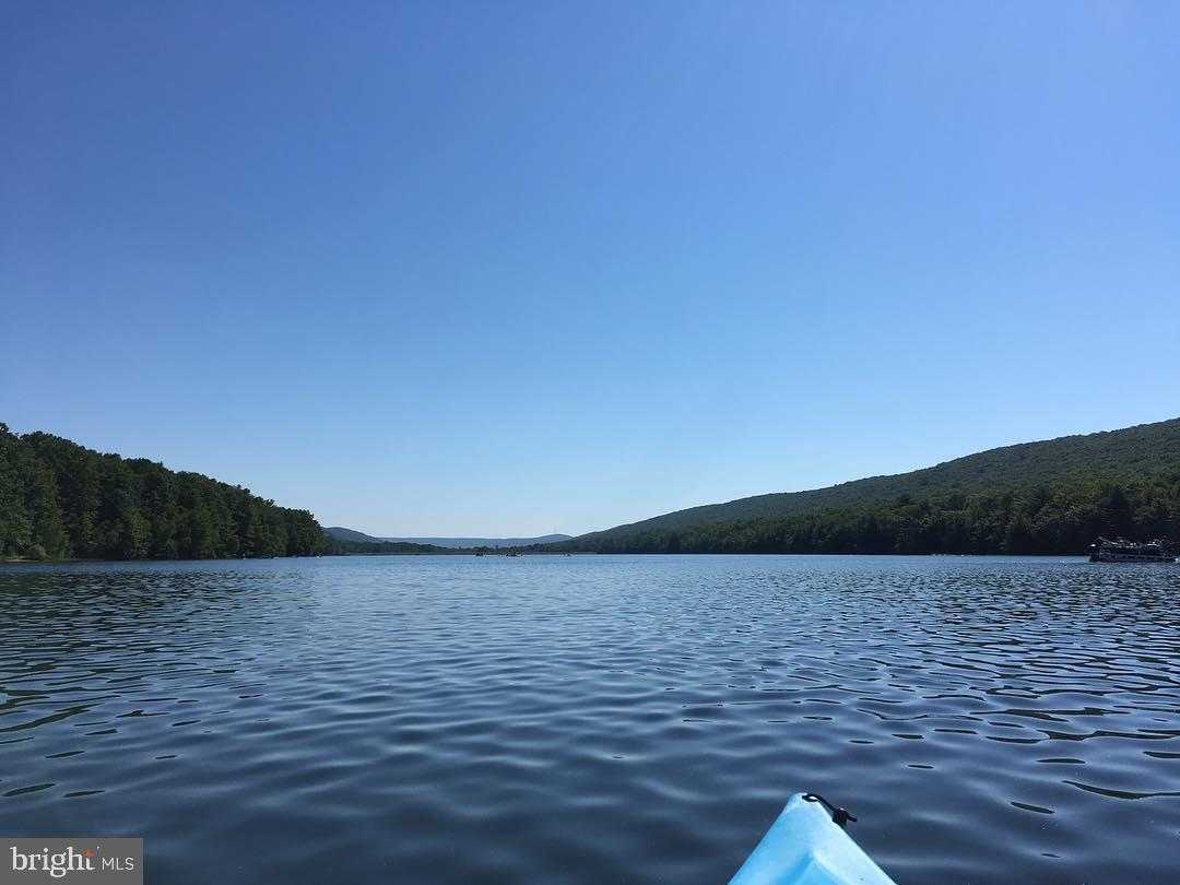 12 E 6th St photo 20