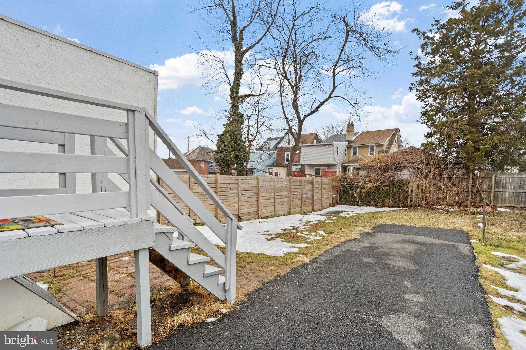 22 Lexington Ave photo 5