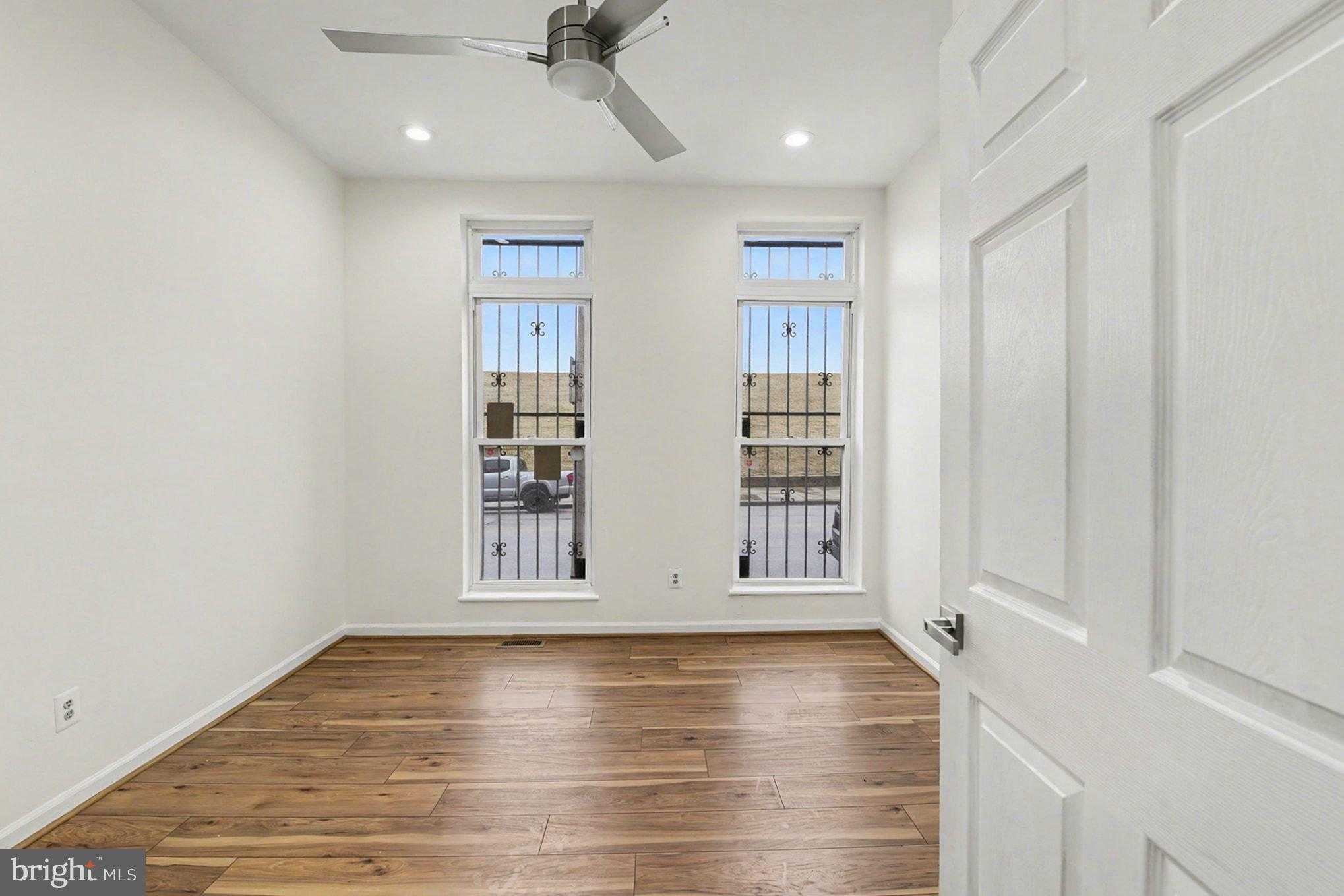 829 E Chase St photo 7