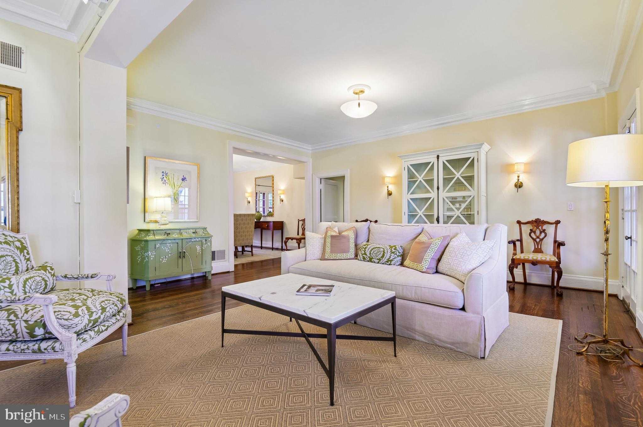 230 Stony Run Ln Apt 2a photo 2