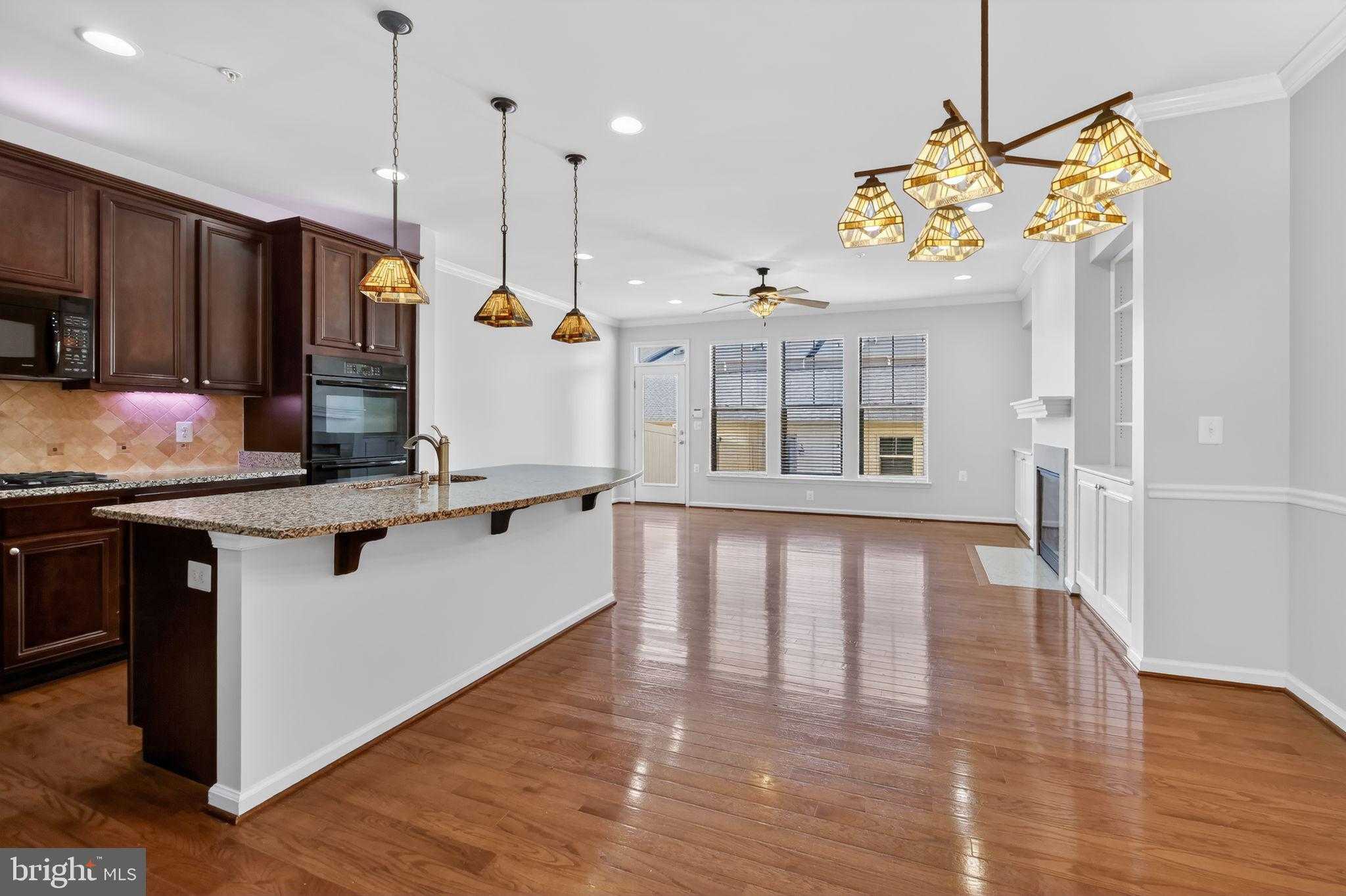 3046 Palatine Dr photo 11