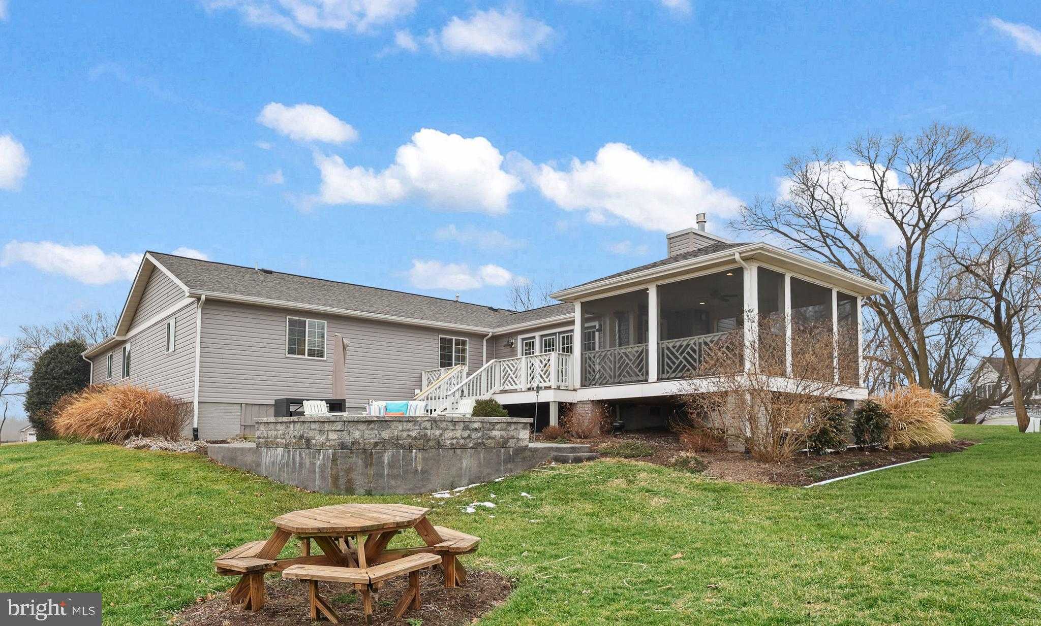 11999 Memory Ln photo 55