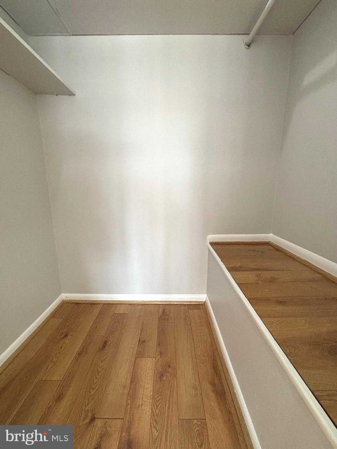 7800 Winona CT photo 9