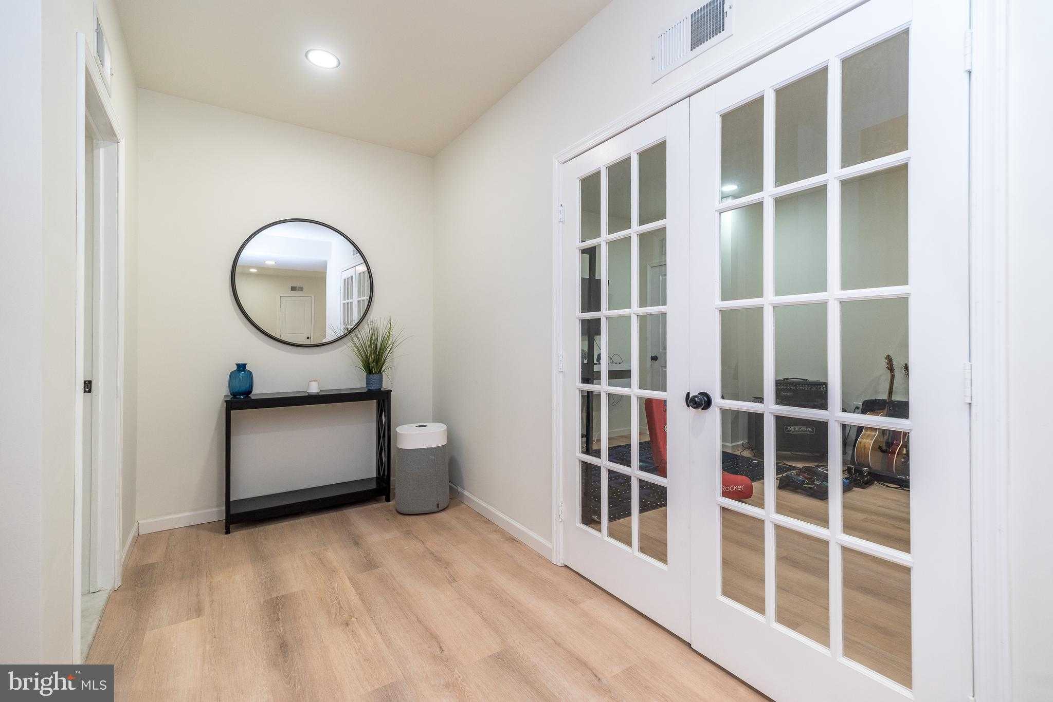 1033 Mariwill Dr photo 35