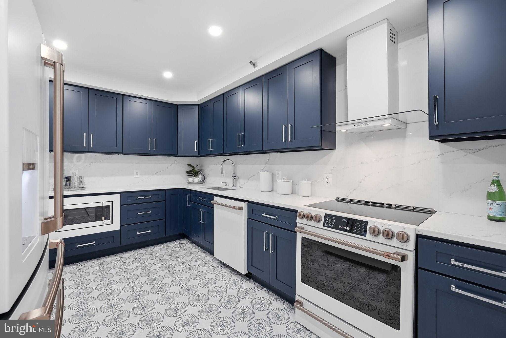 4550 N Park Ave Apt 807 photo 7