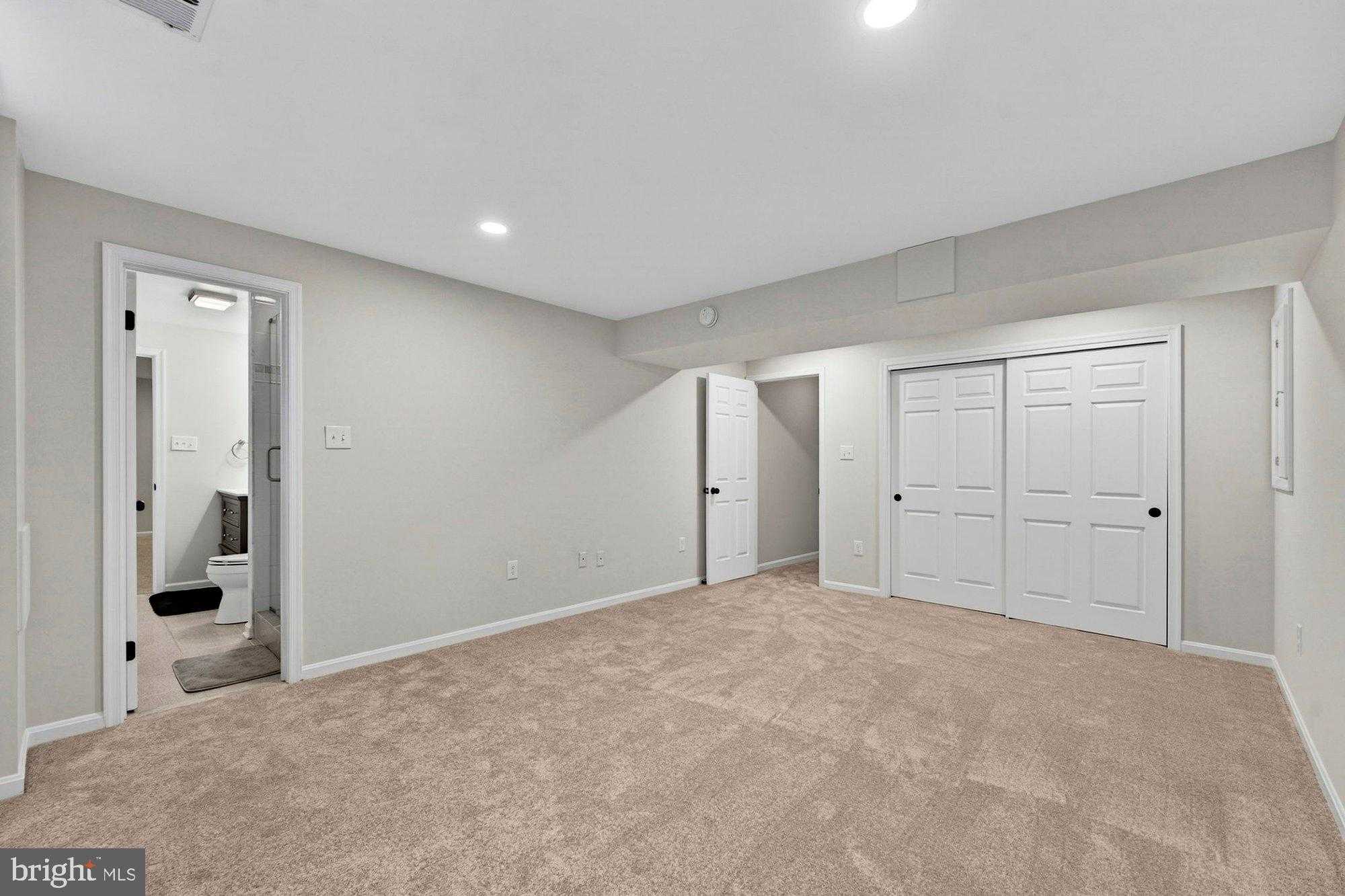 930 Park St SE photo 65