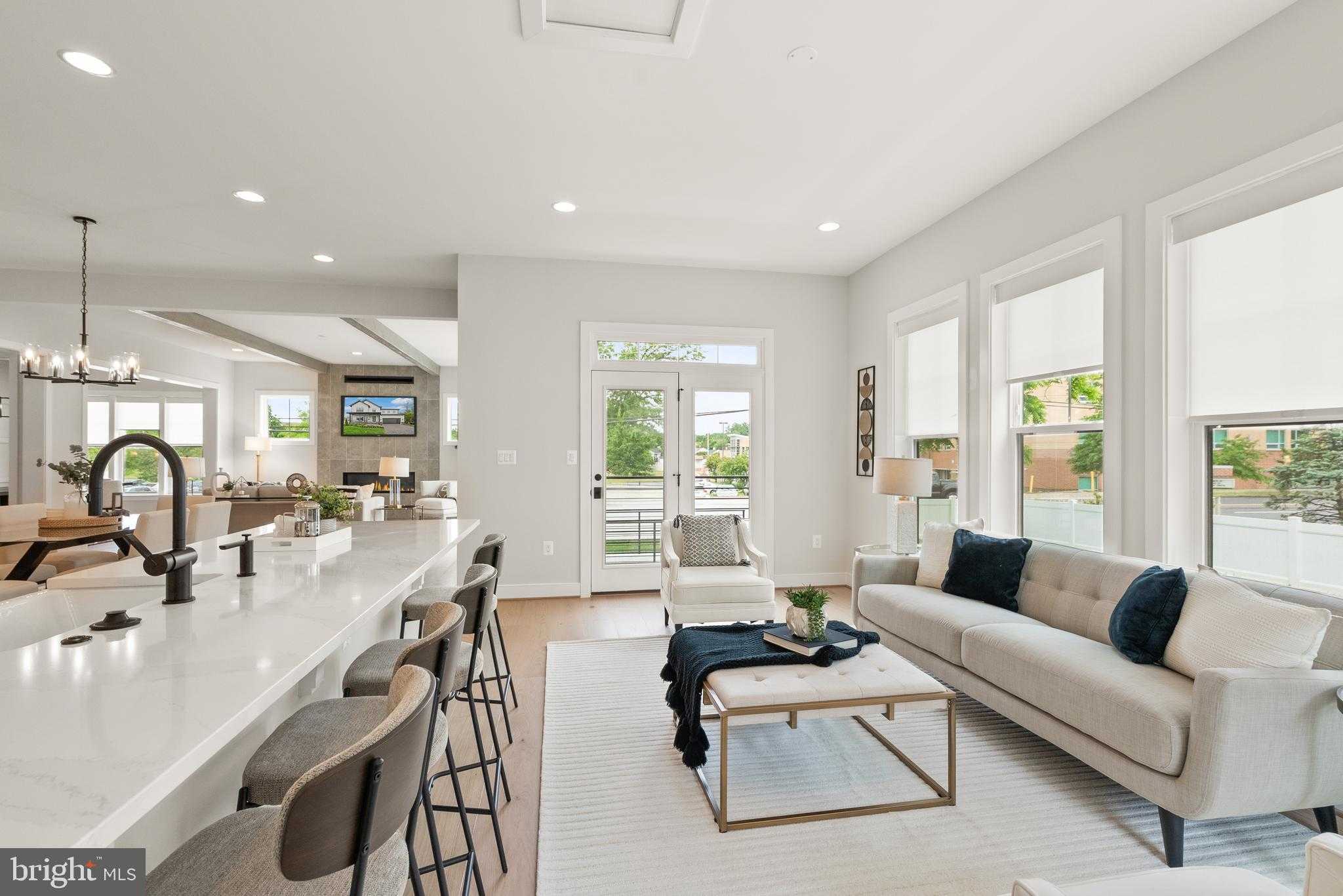 1212 Drake St SW photo 35