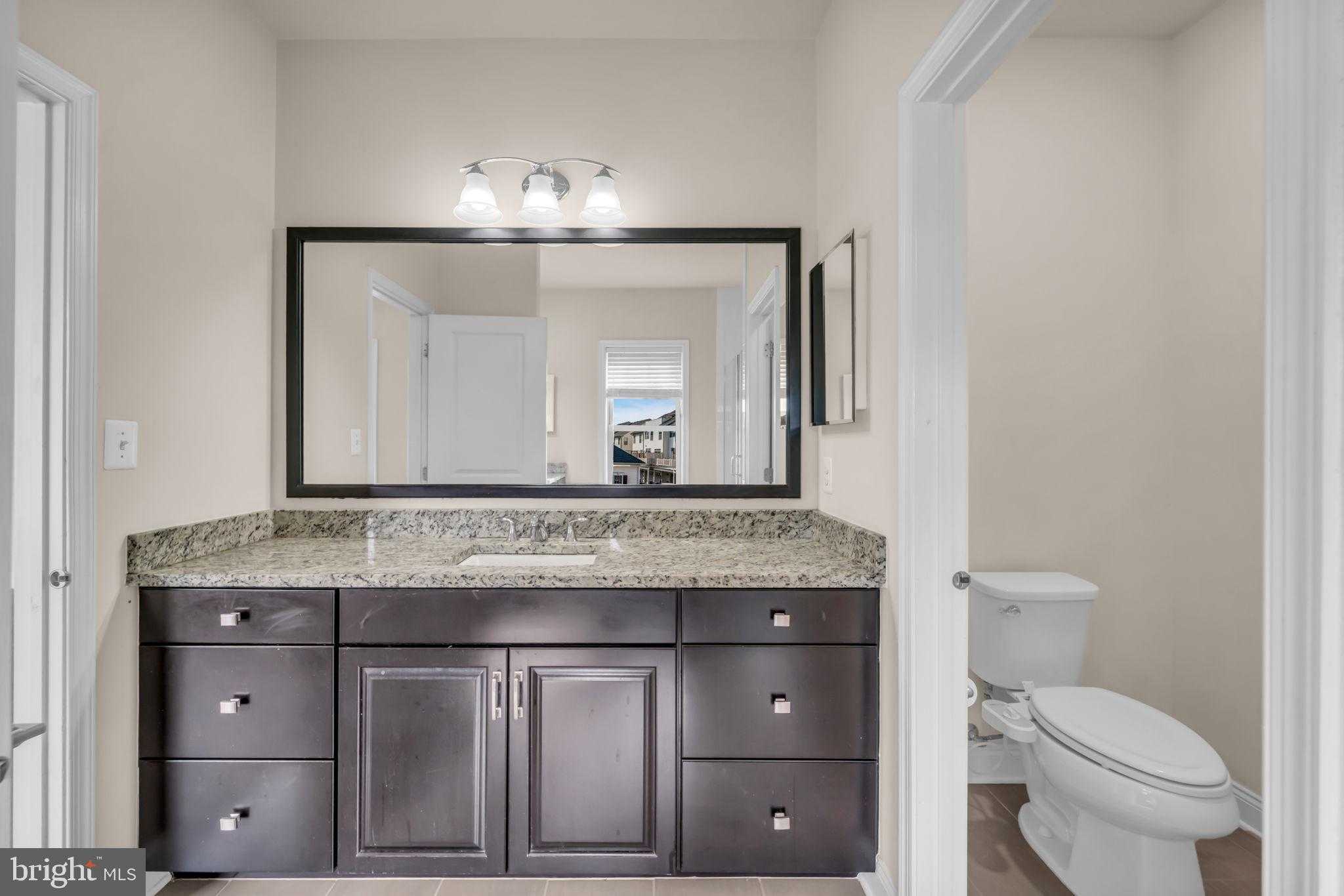 43157 Clarendon Sq photo 43