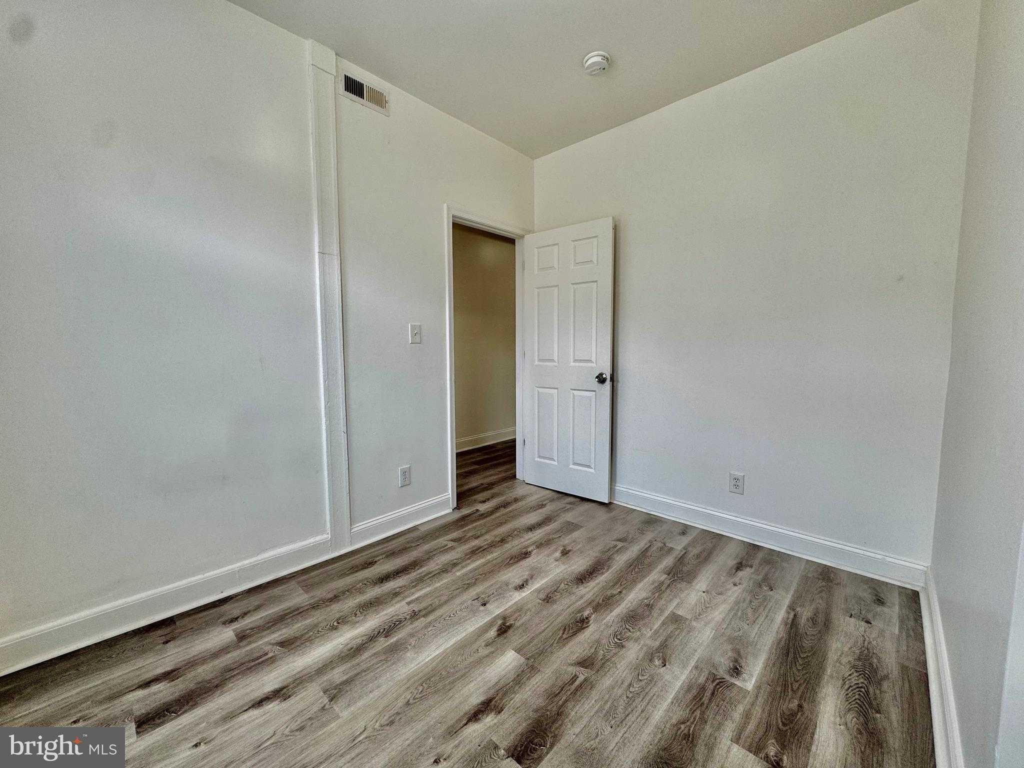 2019 N Smallwood St photo 7