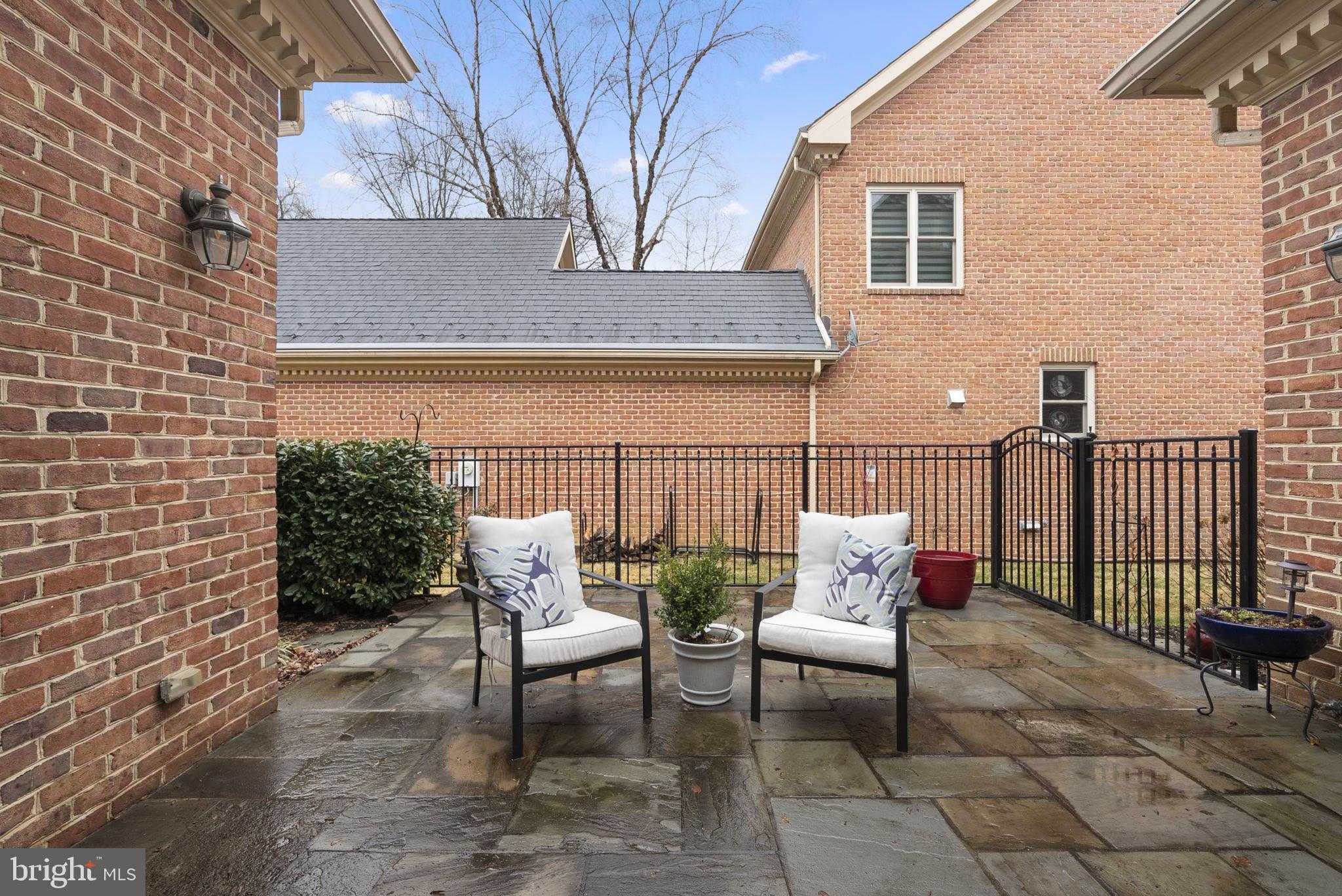 1100 S River Landing Rd photo 38