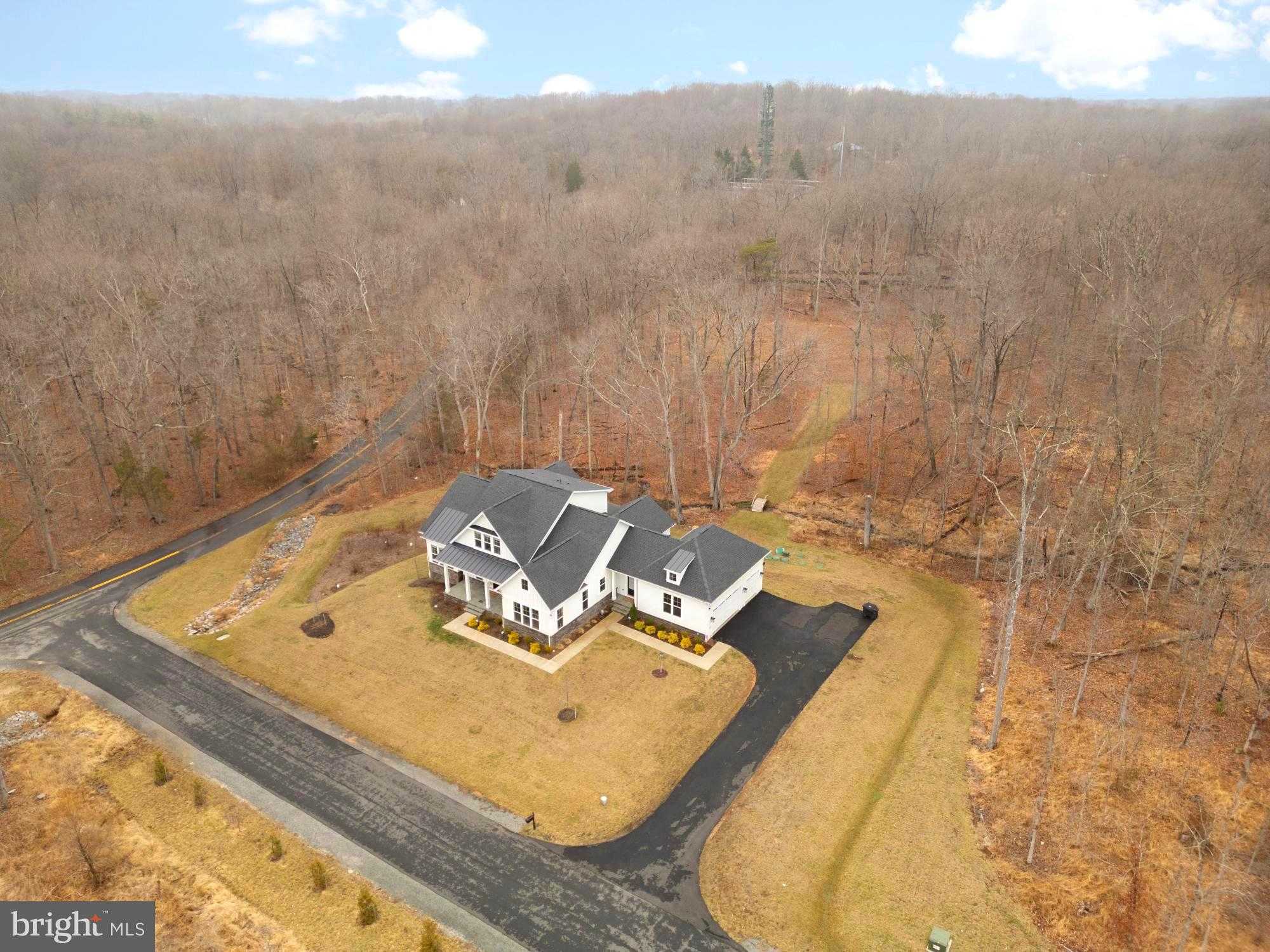 12650 Popes Head Rd photo 3