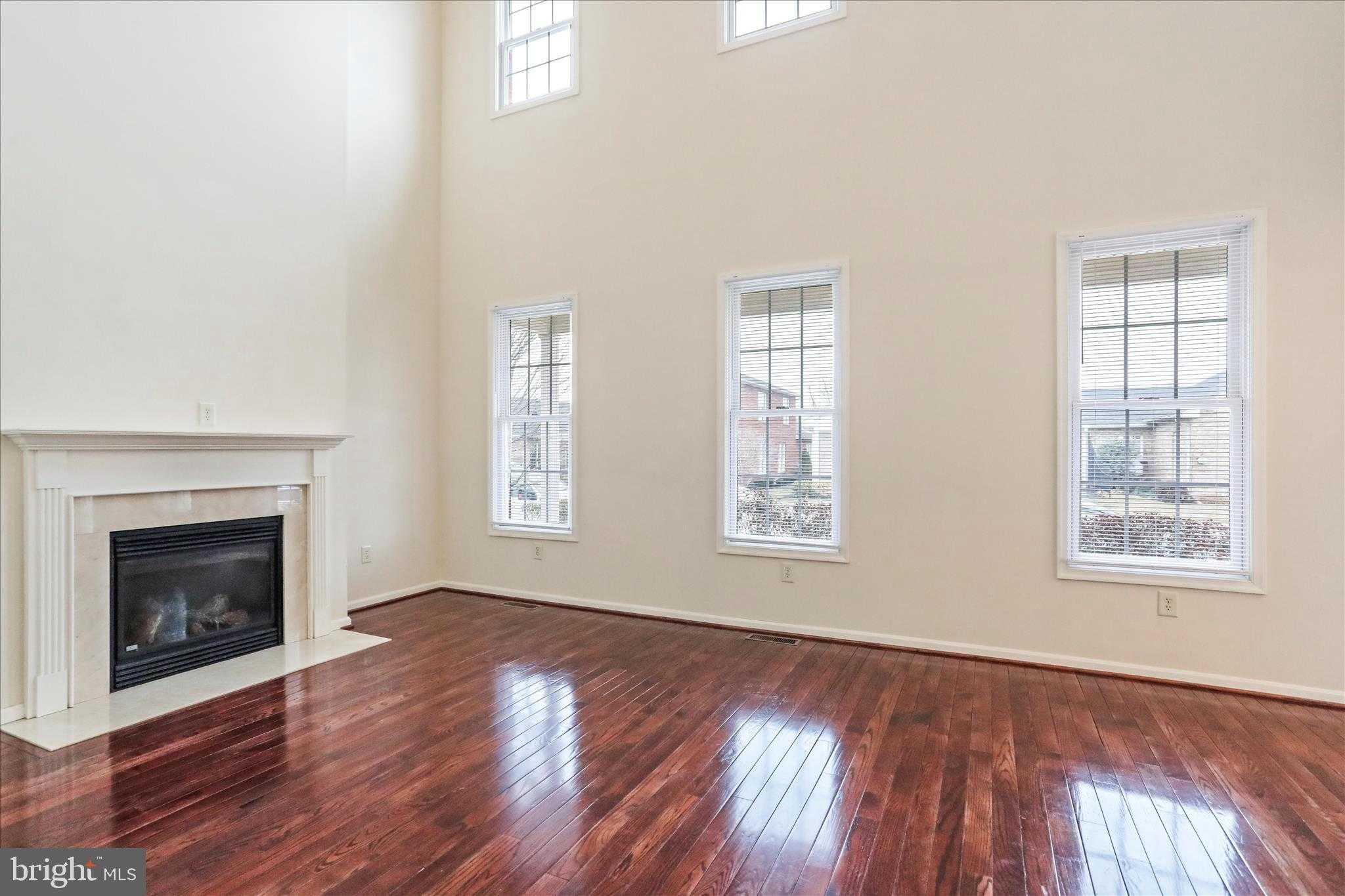 624 Trafalgar Dr photo 7