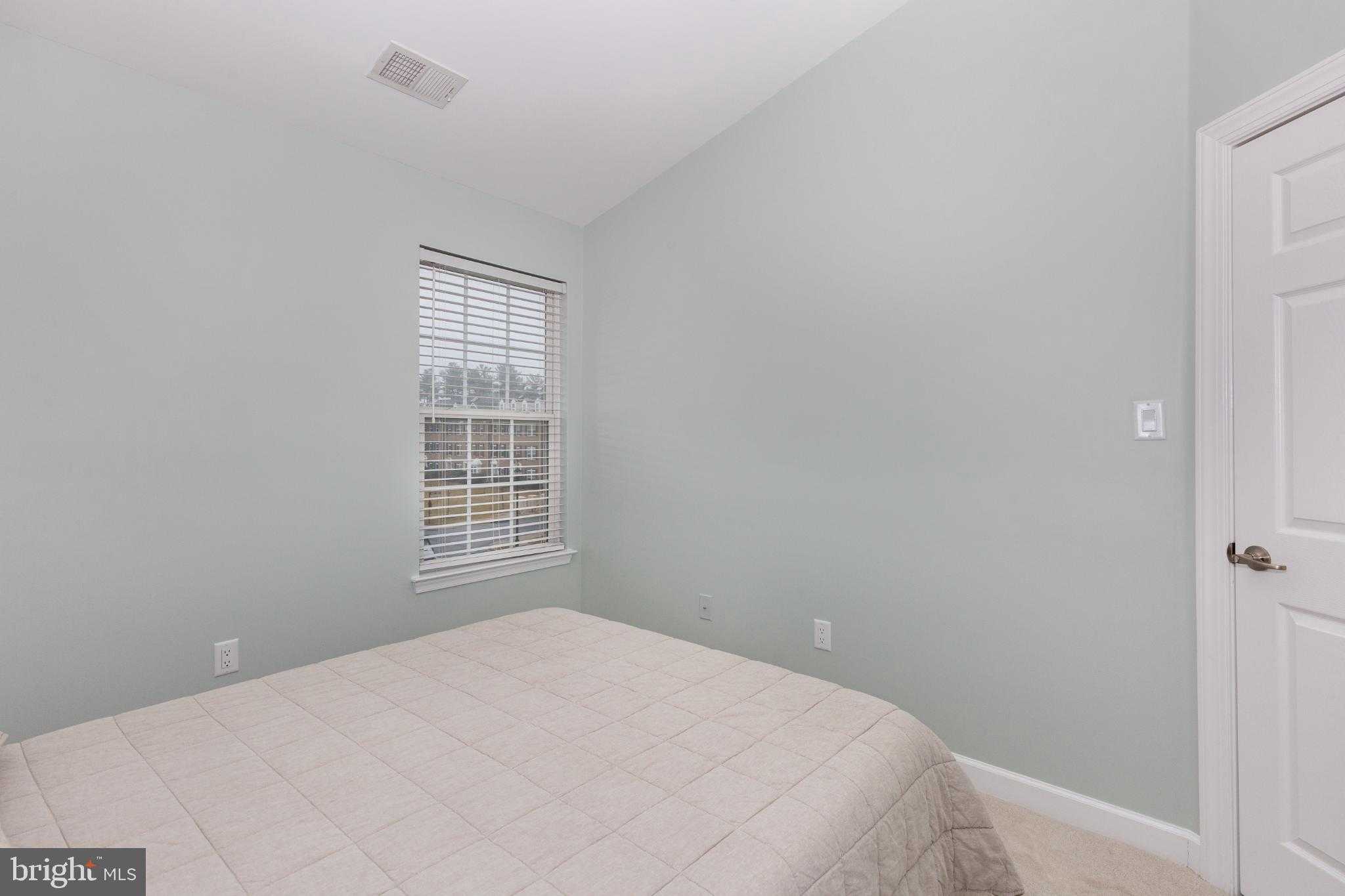 1025 Ironwood Ln photo 34