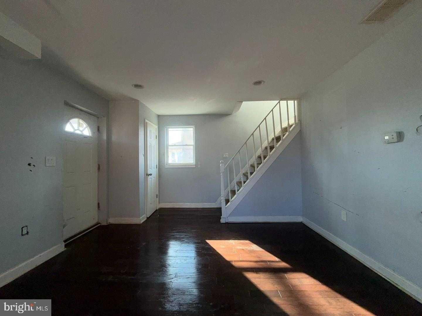 3830 Brooklyn Ave photo 7