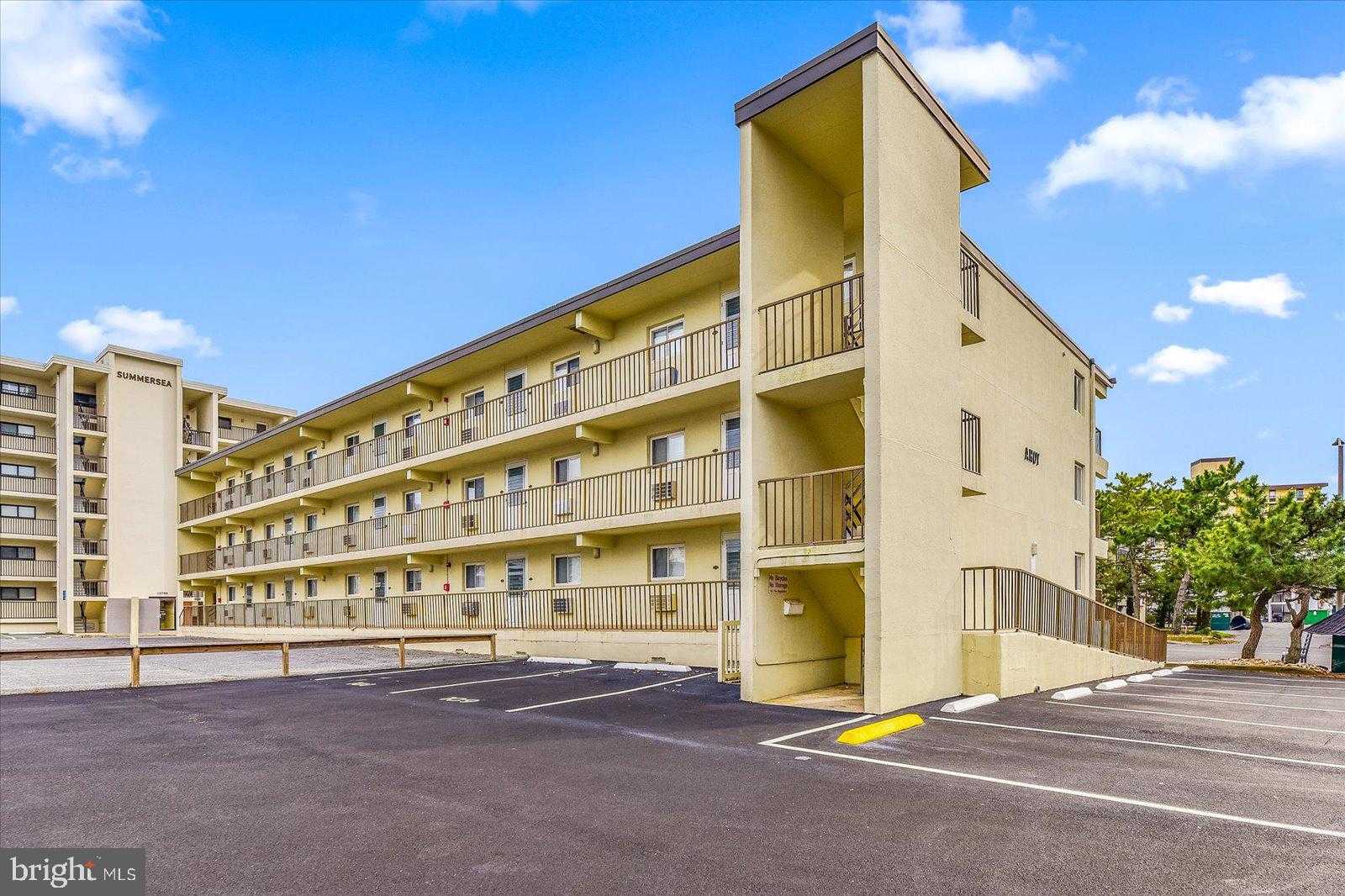 2 137th St Unit 105 photo 7