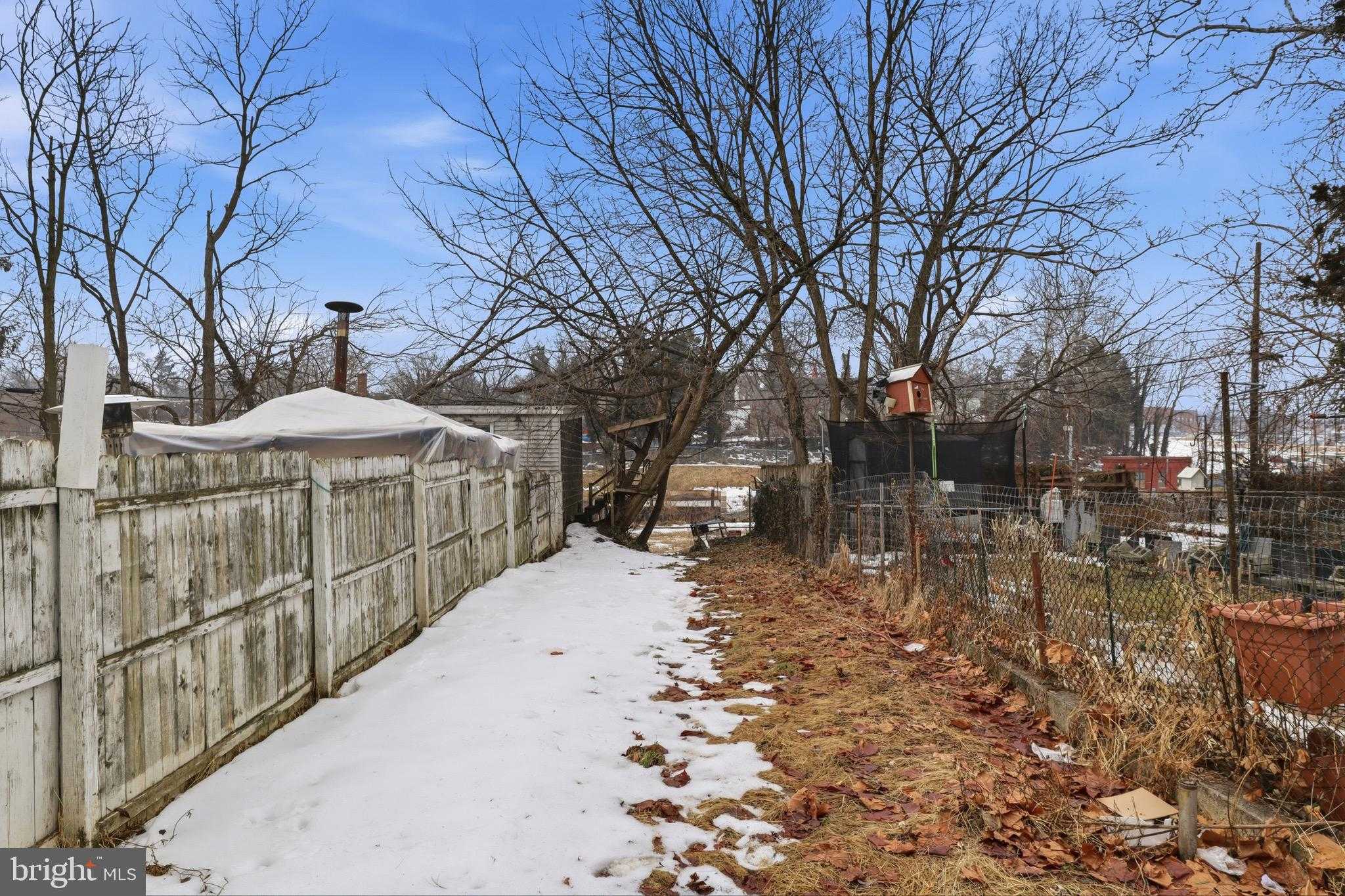 428 S Prince St photo 34