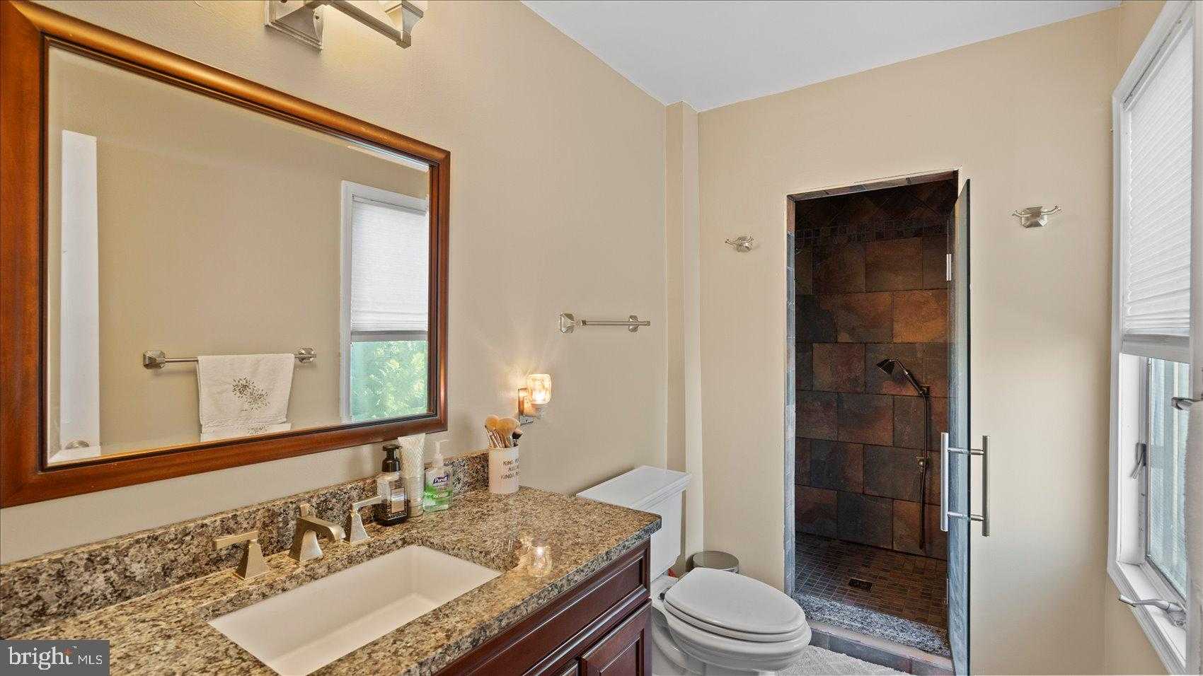 9905 Magledt Rd photo 25