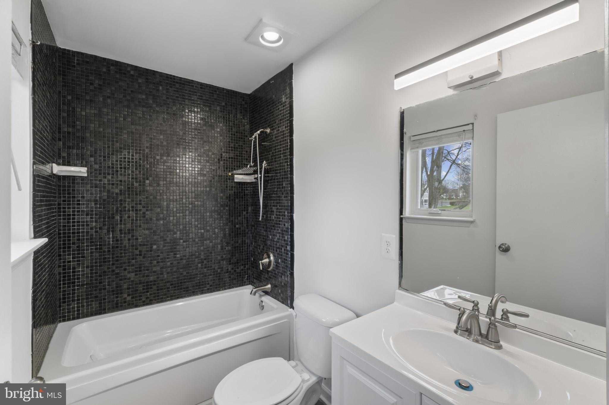 3617 Longridge CT photo 11