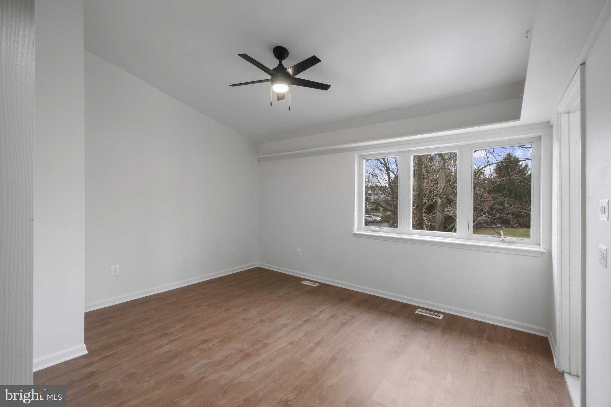 3617 Longridge CT photo 14